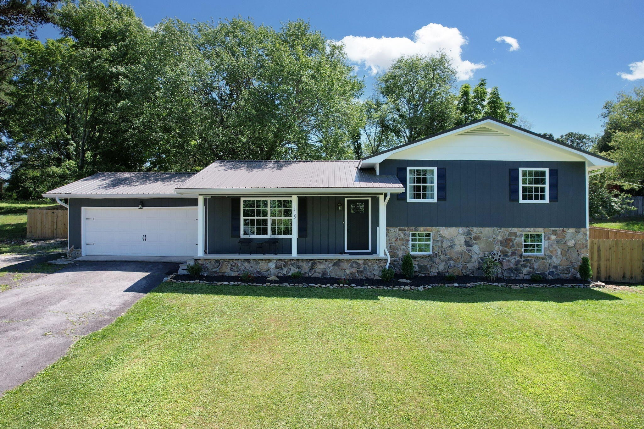 Photo of Listing #2890519