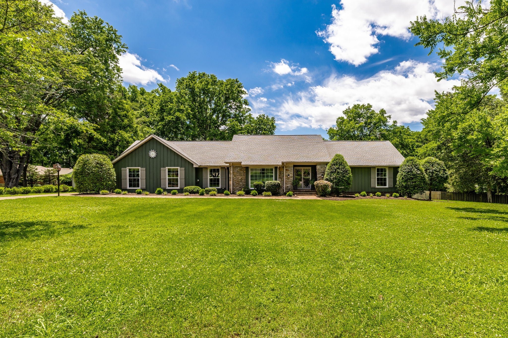 Photo of Listing #2890703