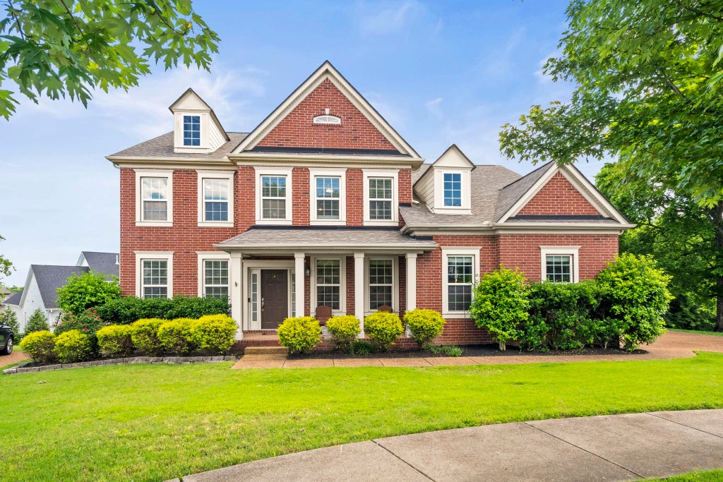 107 Stalbridge Ct, Gallatin