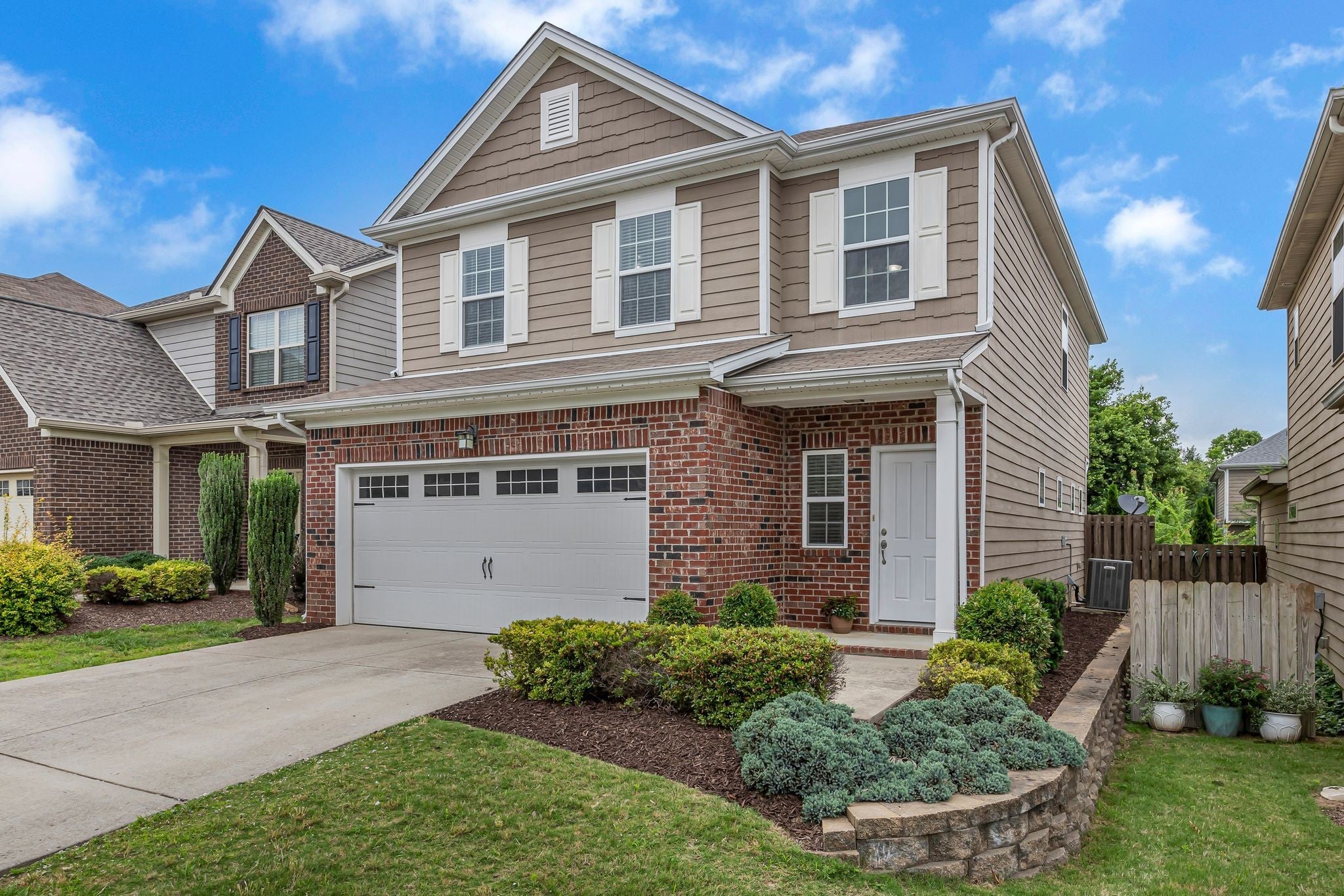 Photo of Listing #2891175