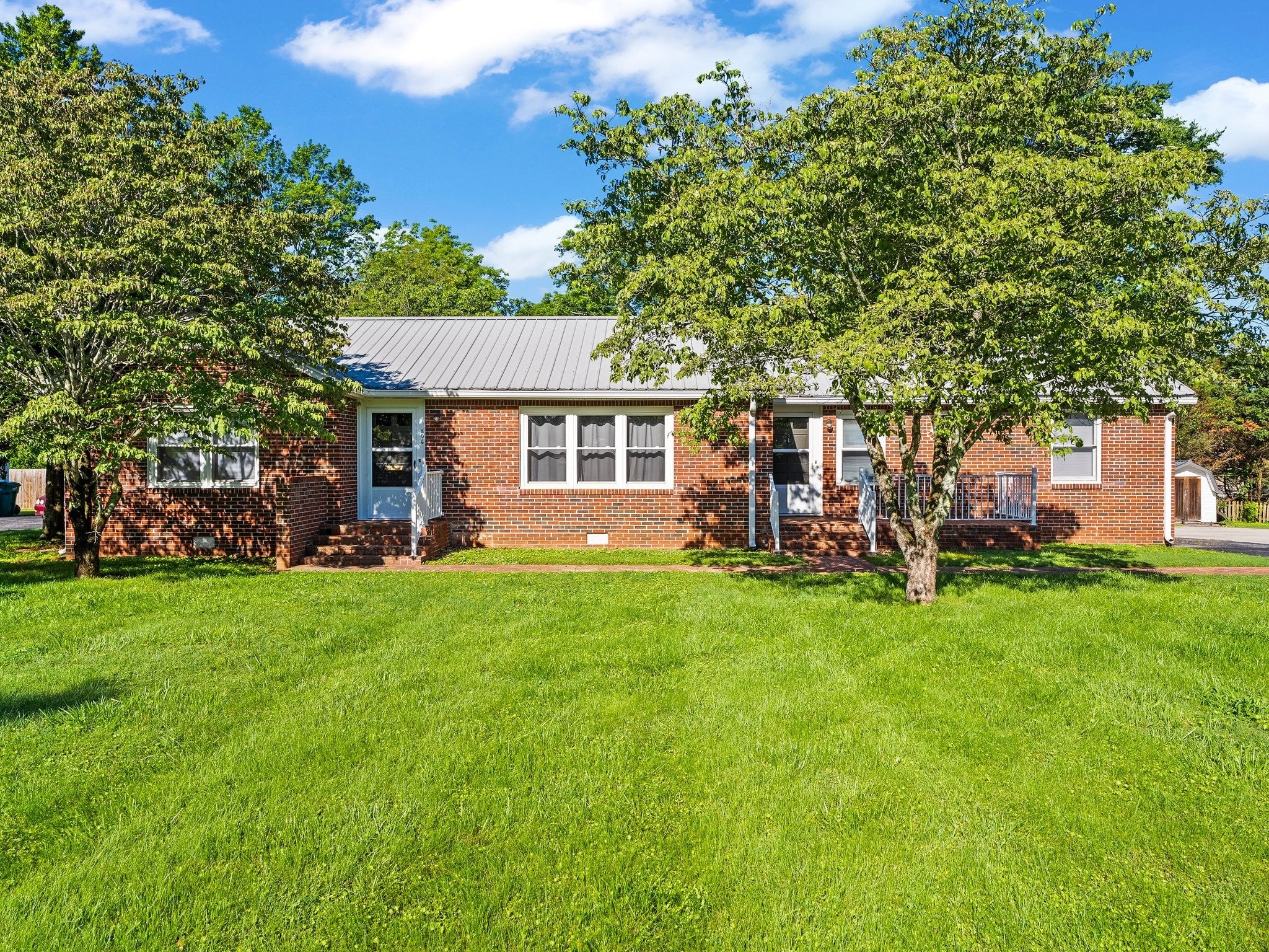 Photo of Listing #2891485