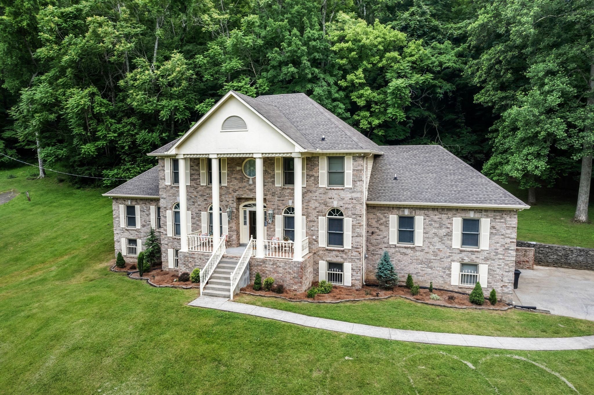 Photo of Listing #2896870
