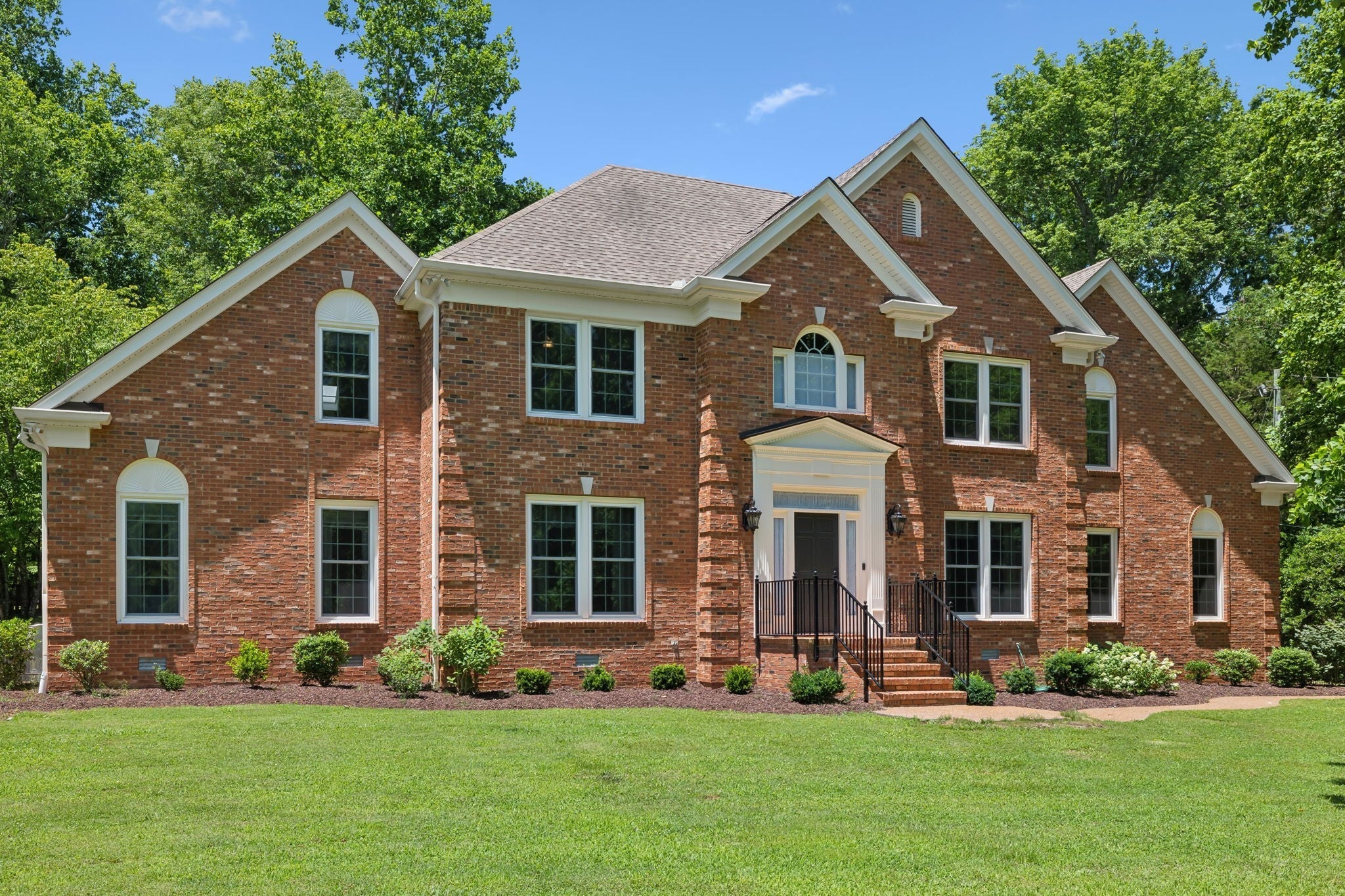 Photo of Listing #2896873