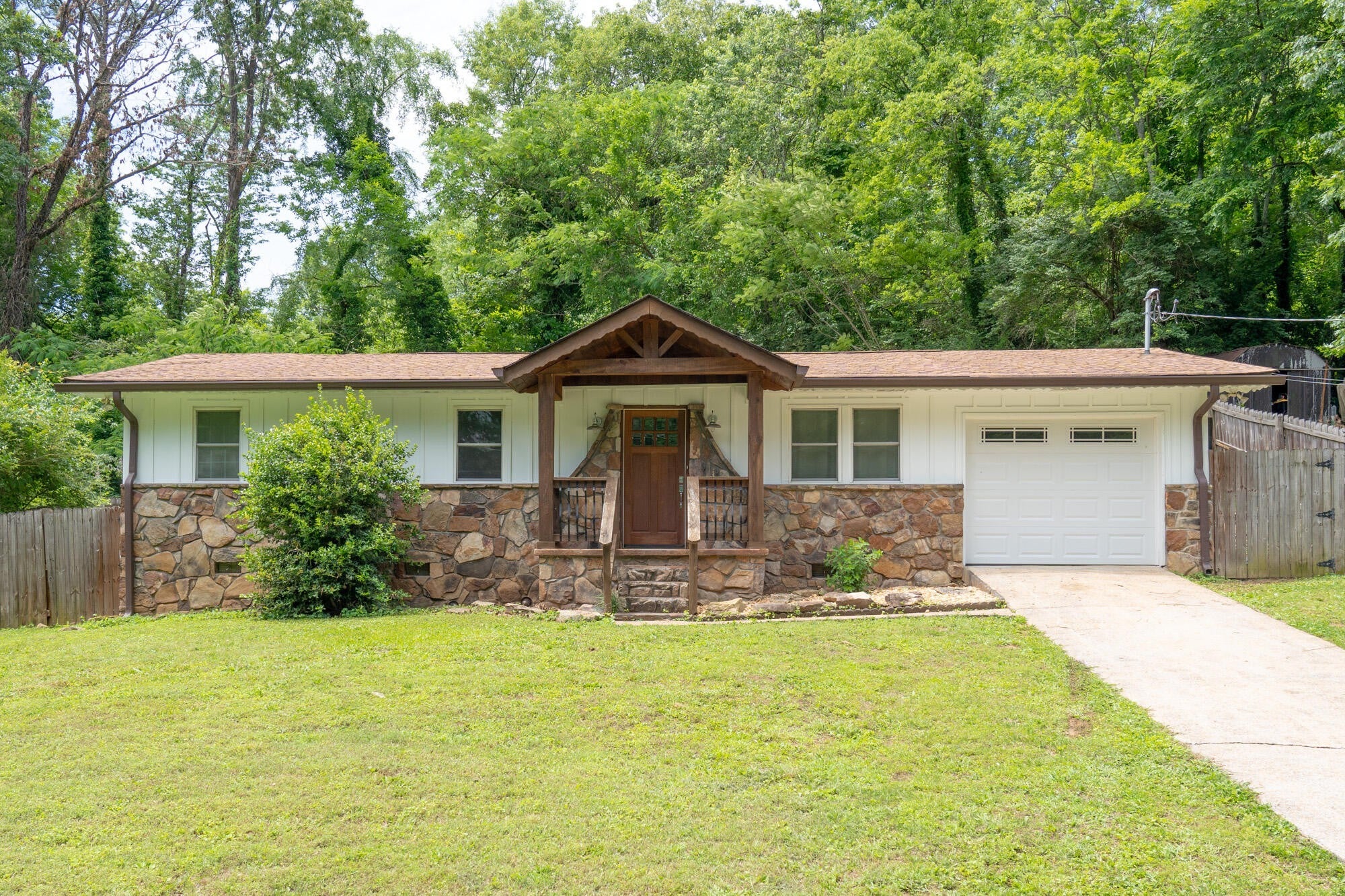 Photo of Listing #2896998