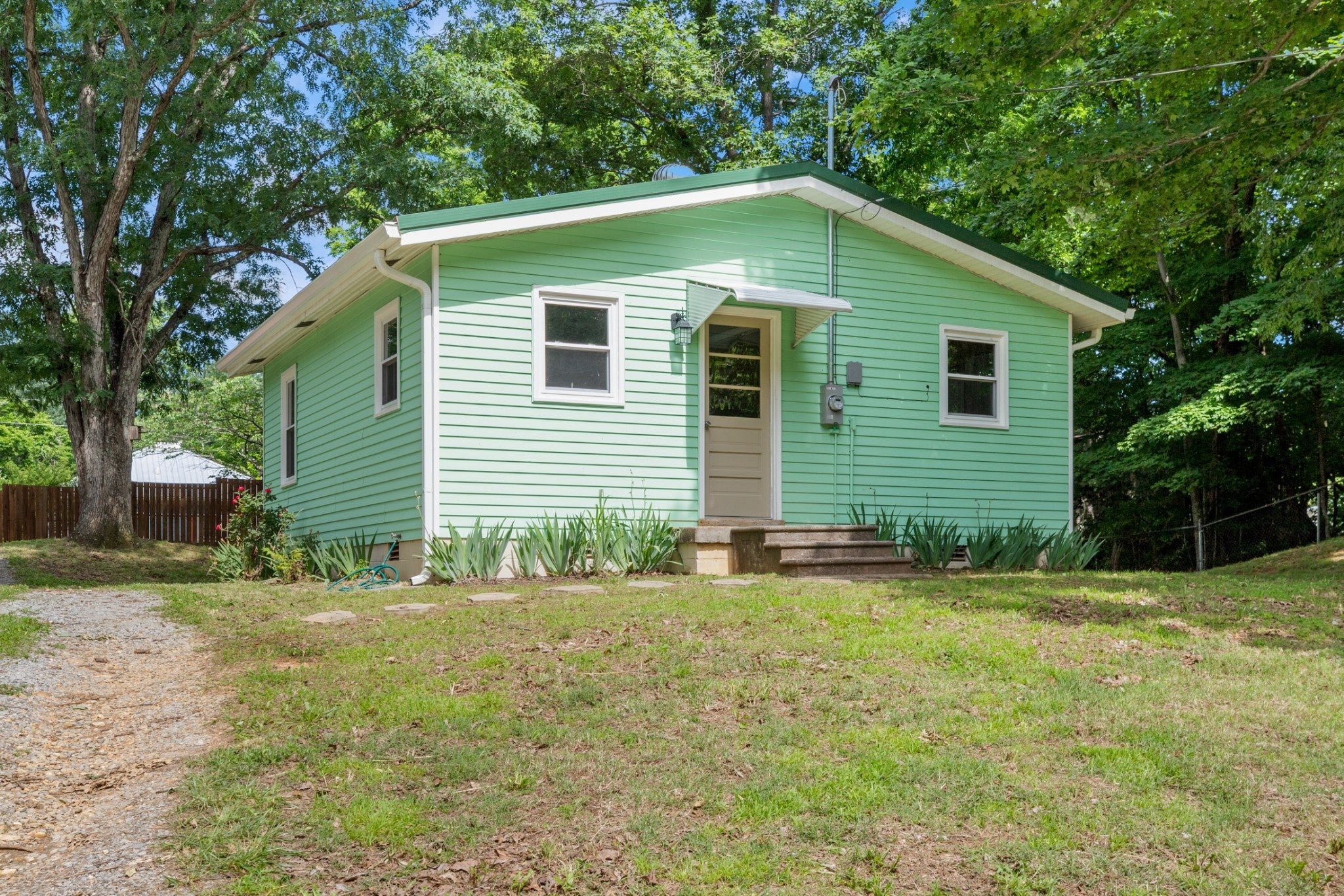 Photo of Listing #2897124