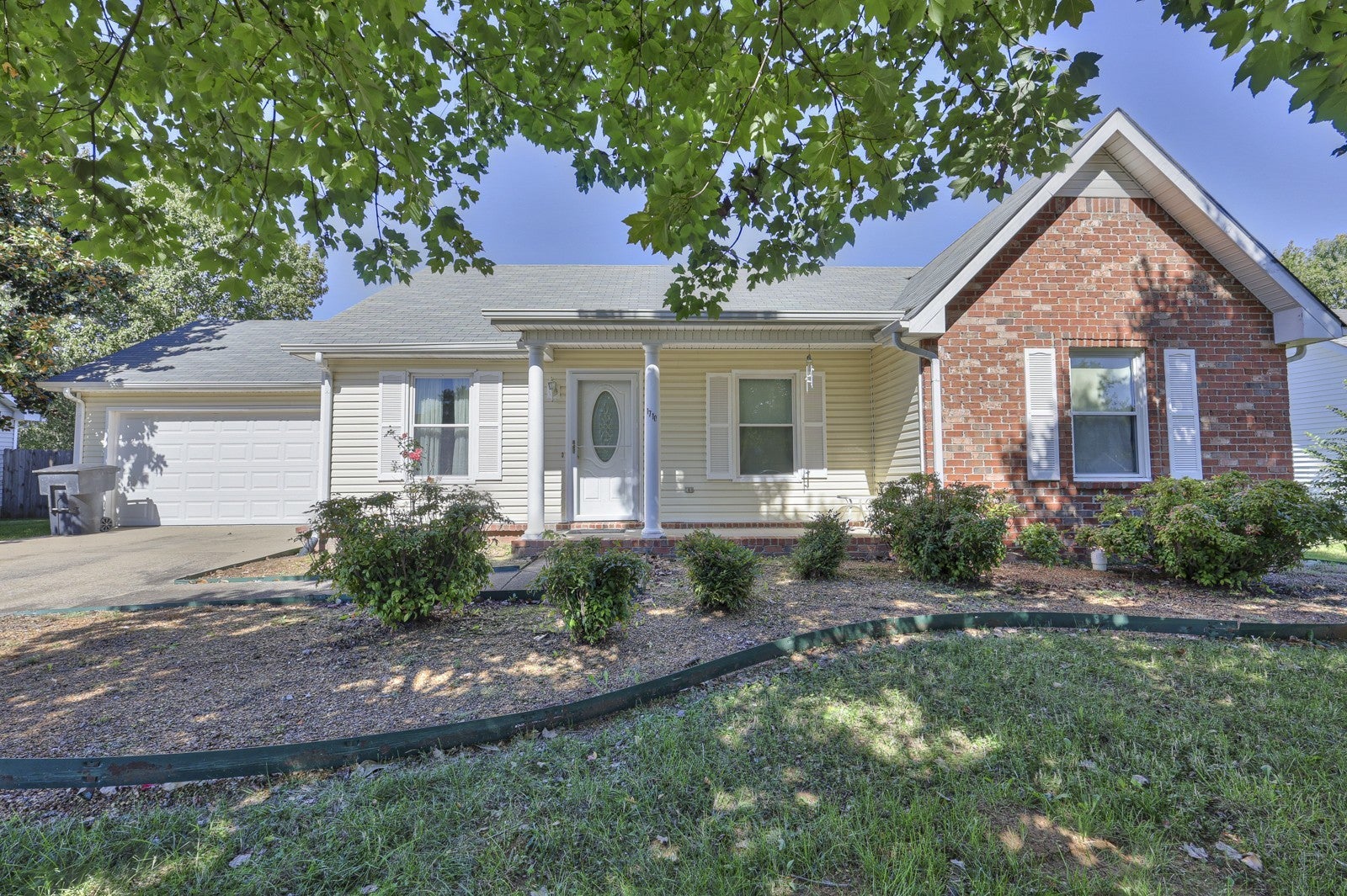 Photo of Listing #2897128