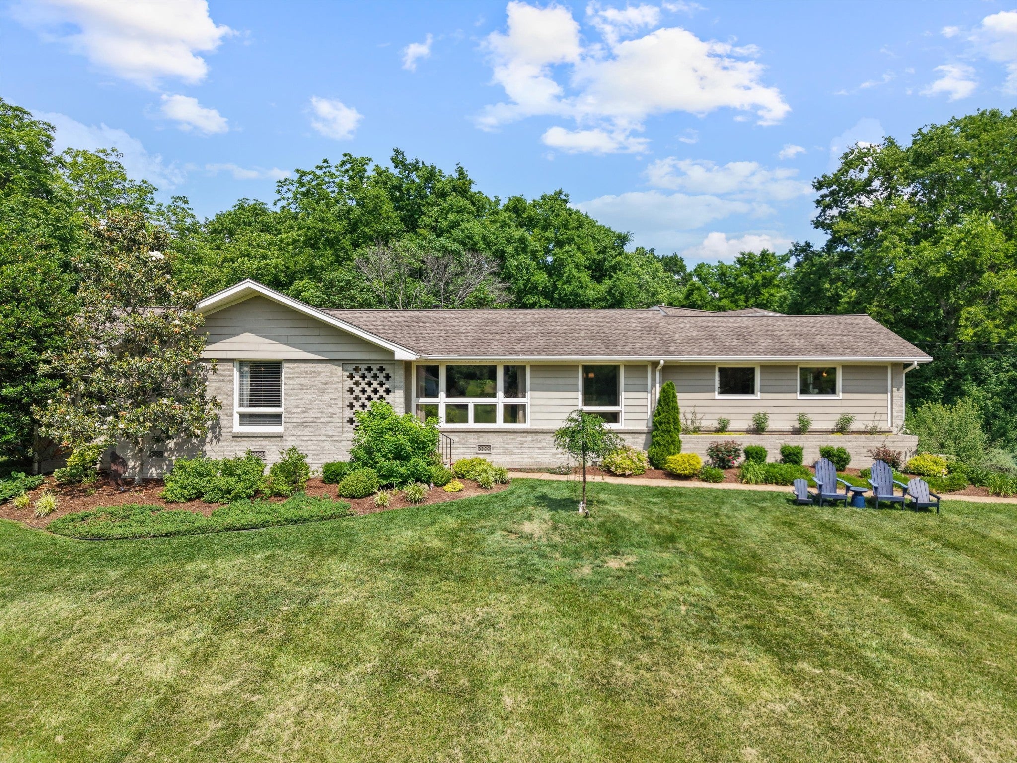 Photo of Listing #2897332