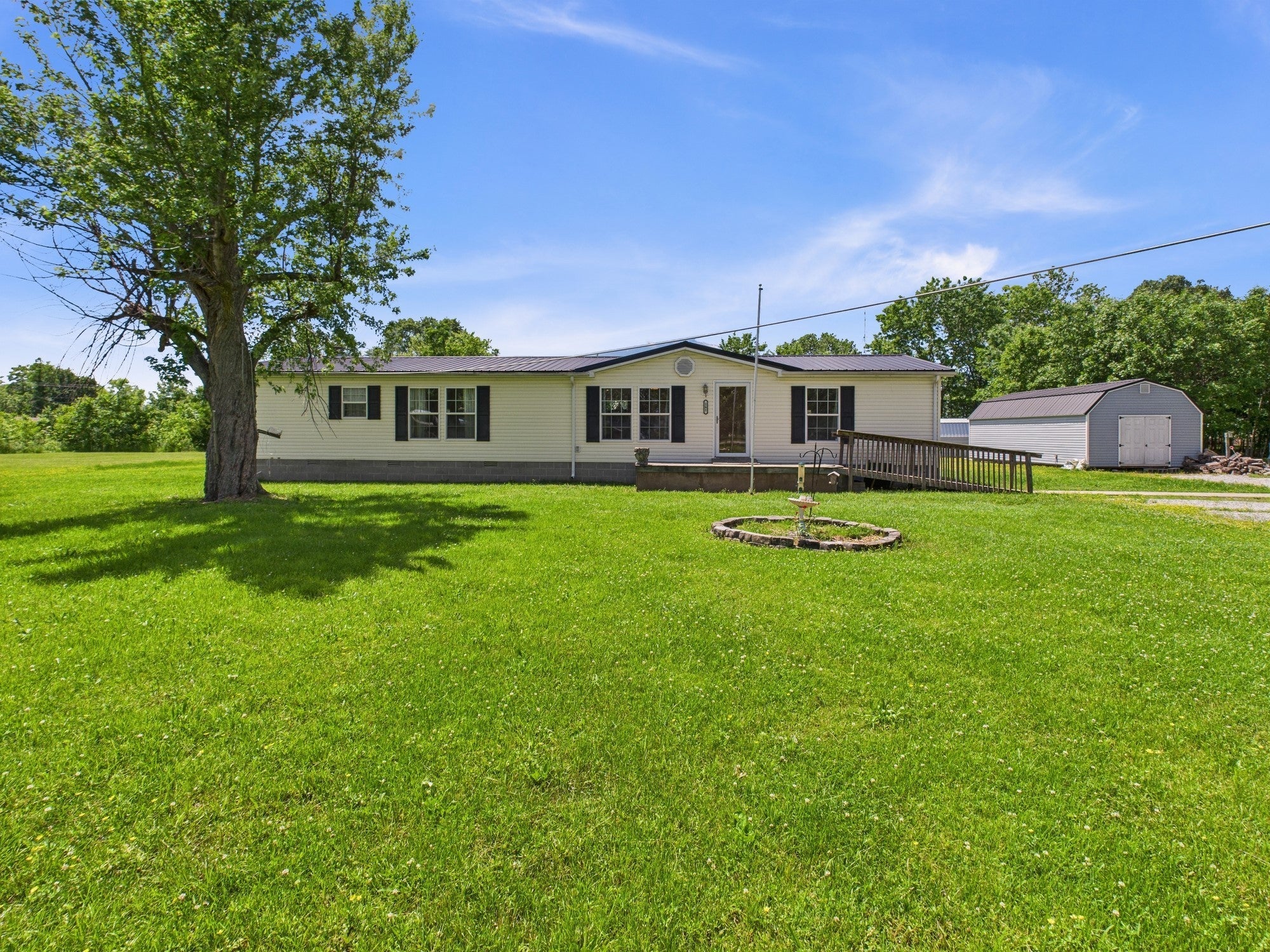 Photo of Listing #2897430