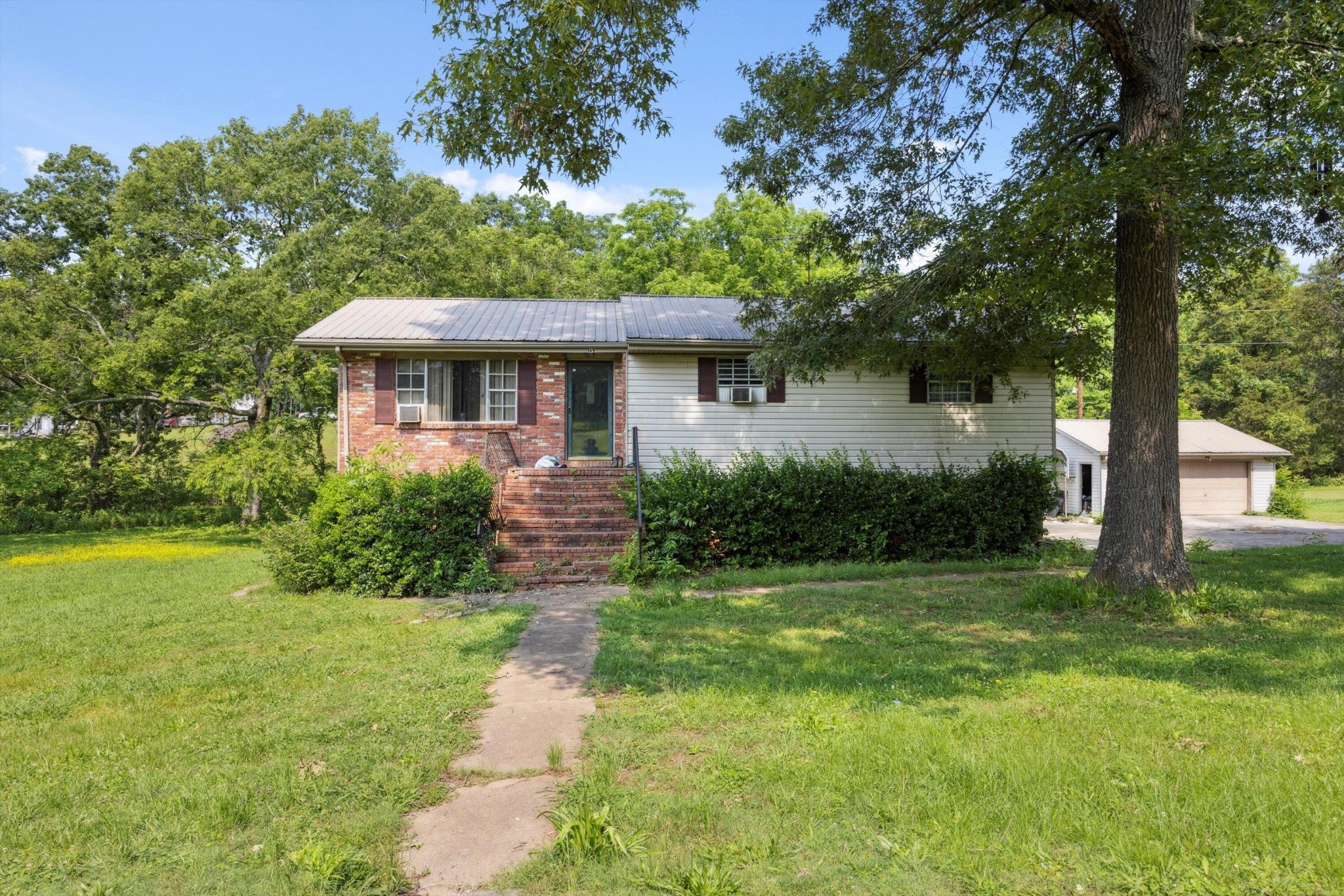 Photo of Listing #2897442
