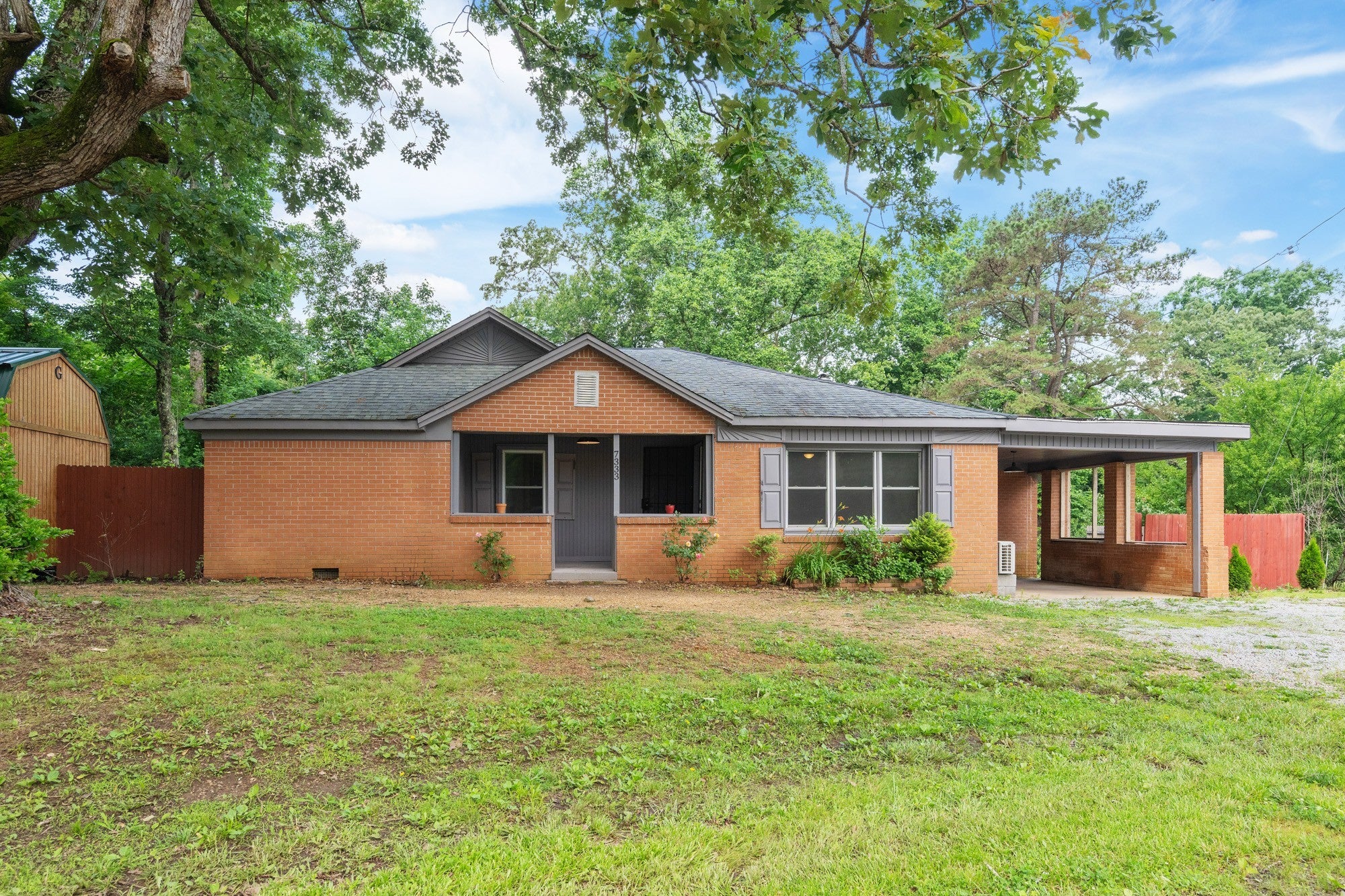 Photo of Listing #2897445