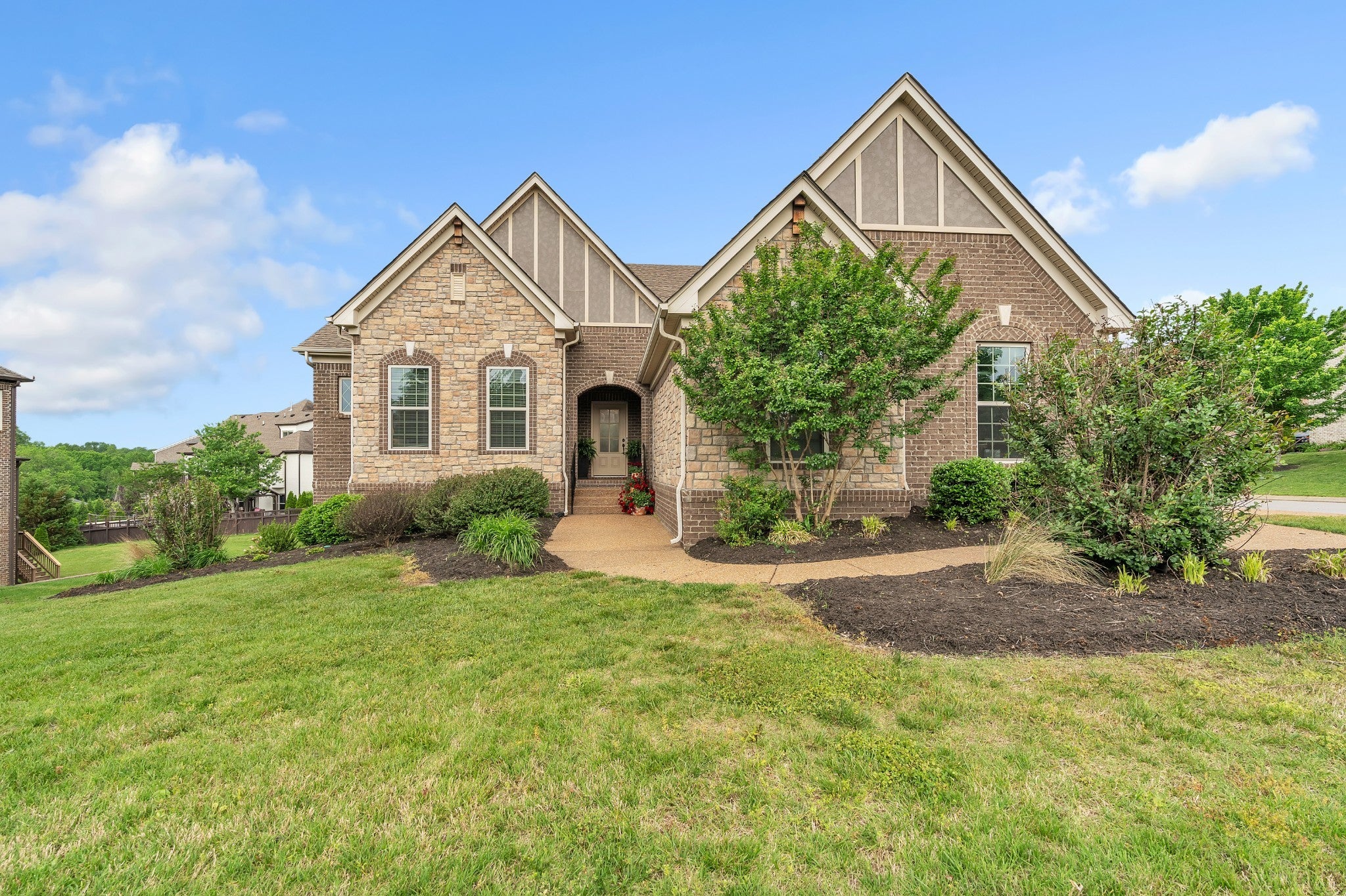 Photo of Listing #2897592