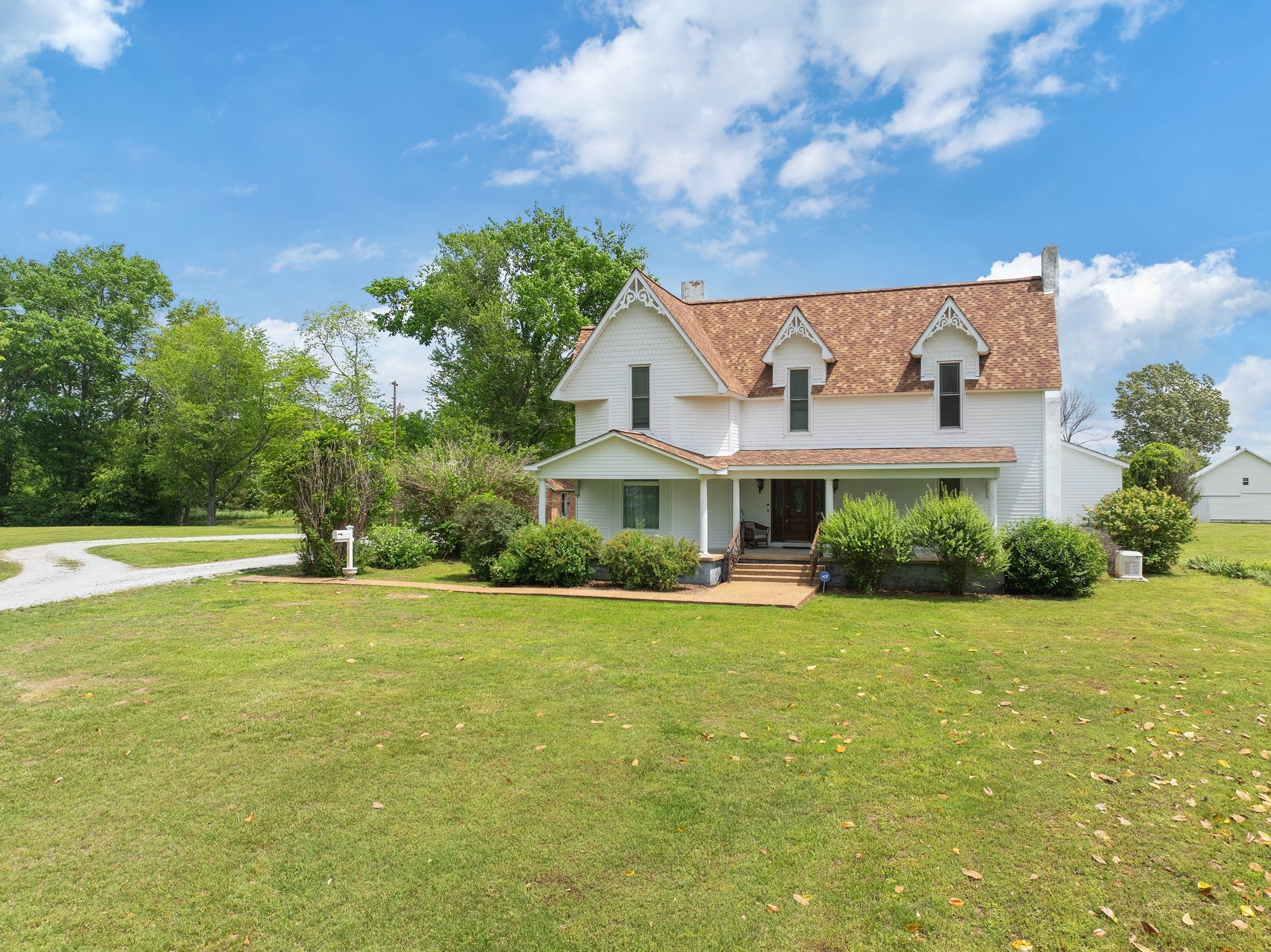 Photo of Listing #2897602