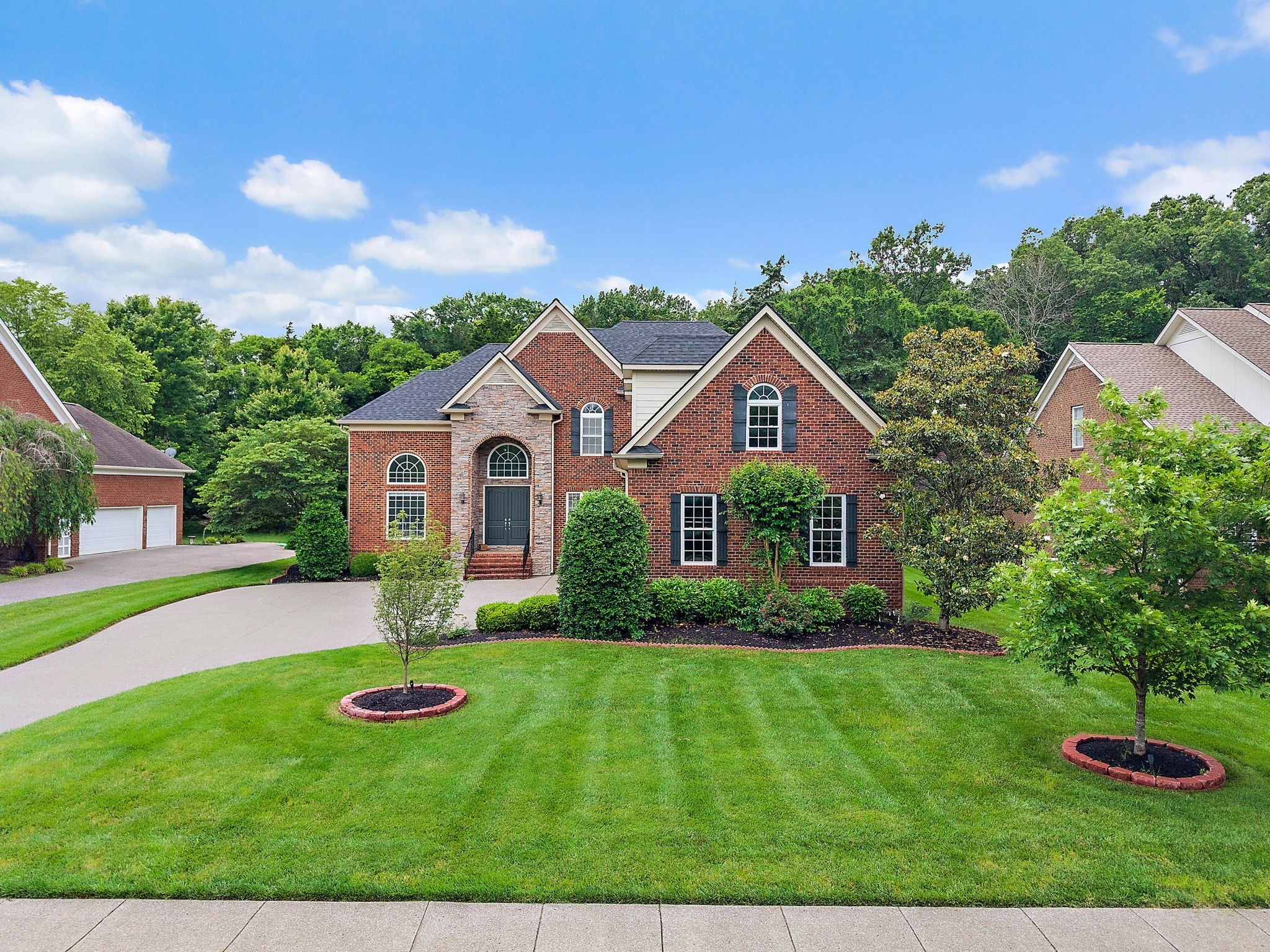 Photo of Listing #2897615