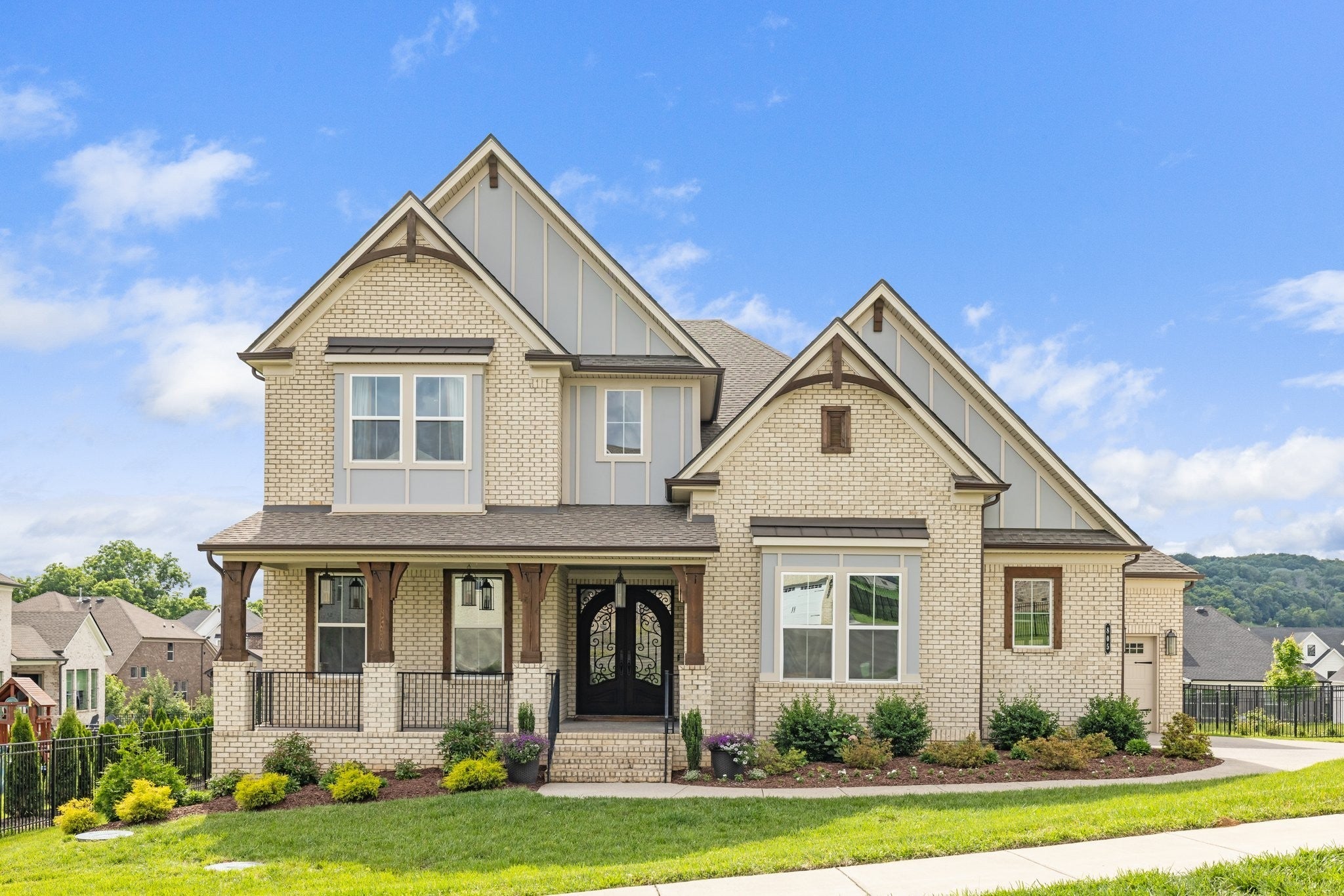 Photo of Listing #2897868