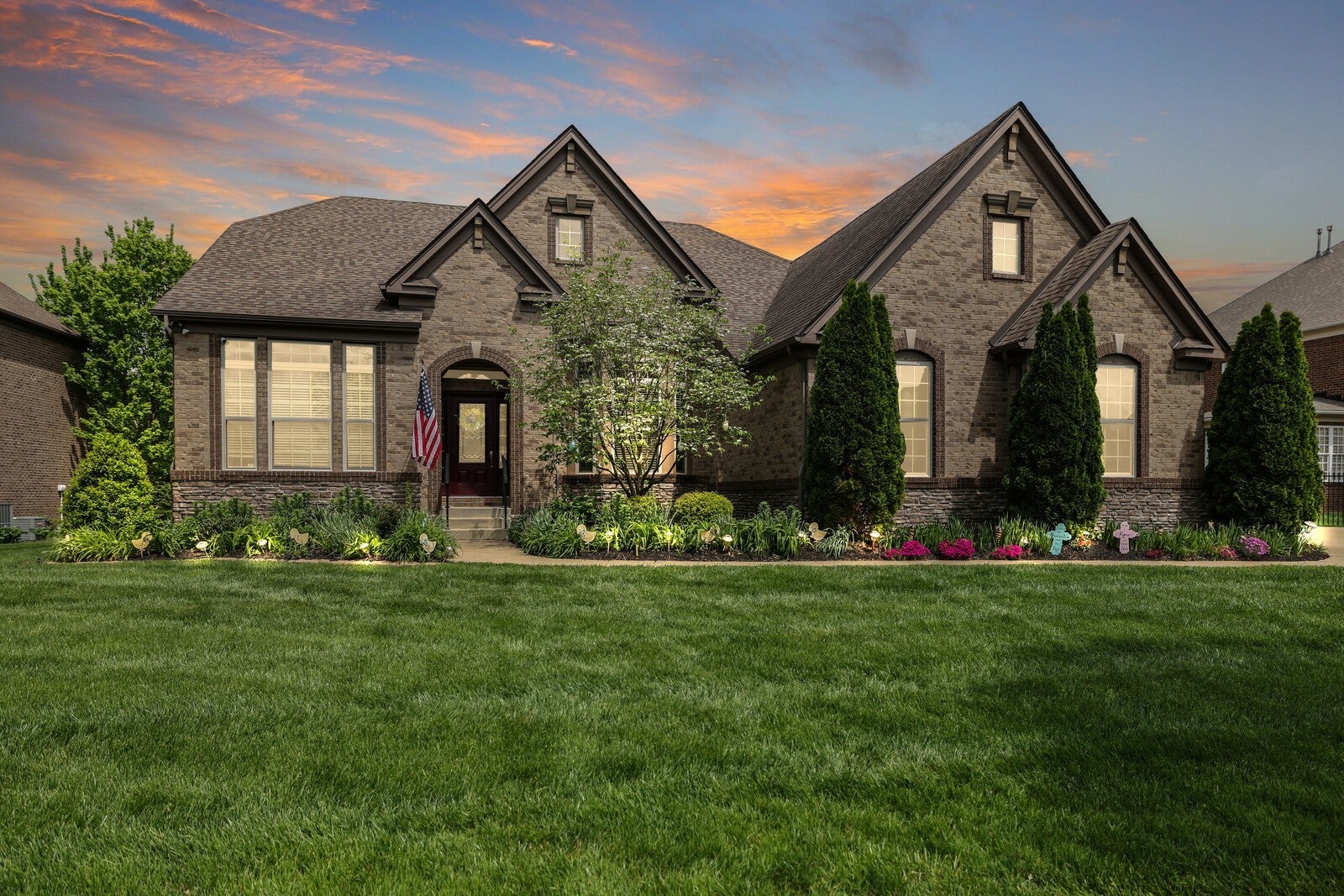 Photo of Listing #2897883