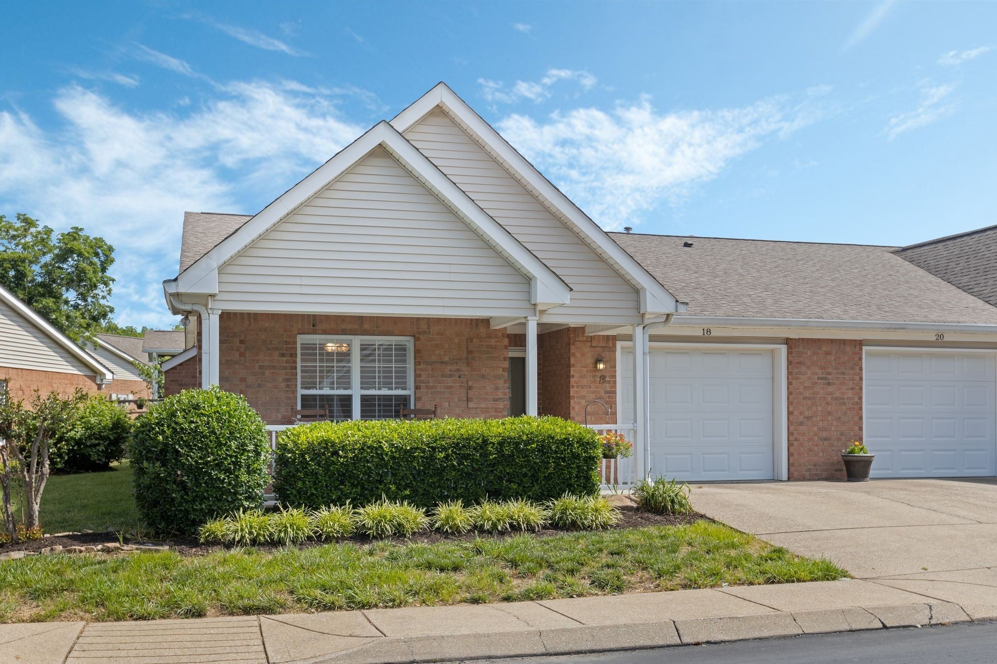 Photo of Listing #2897934