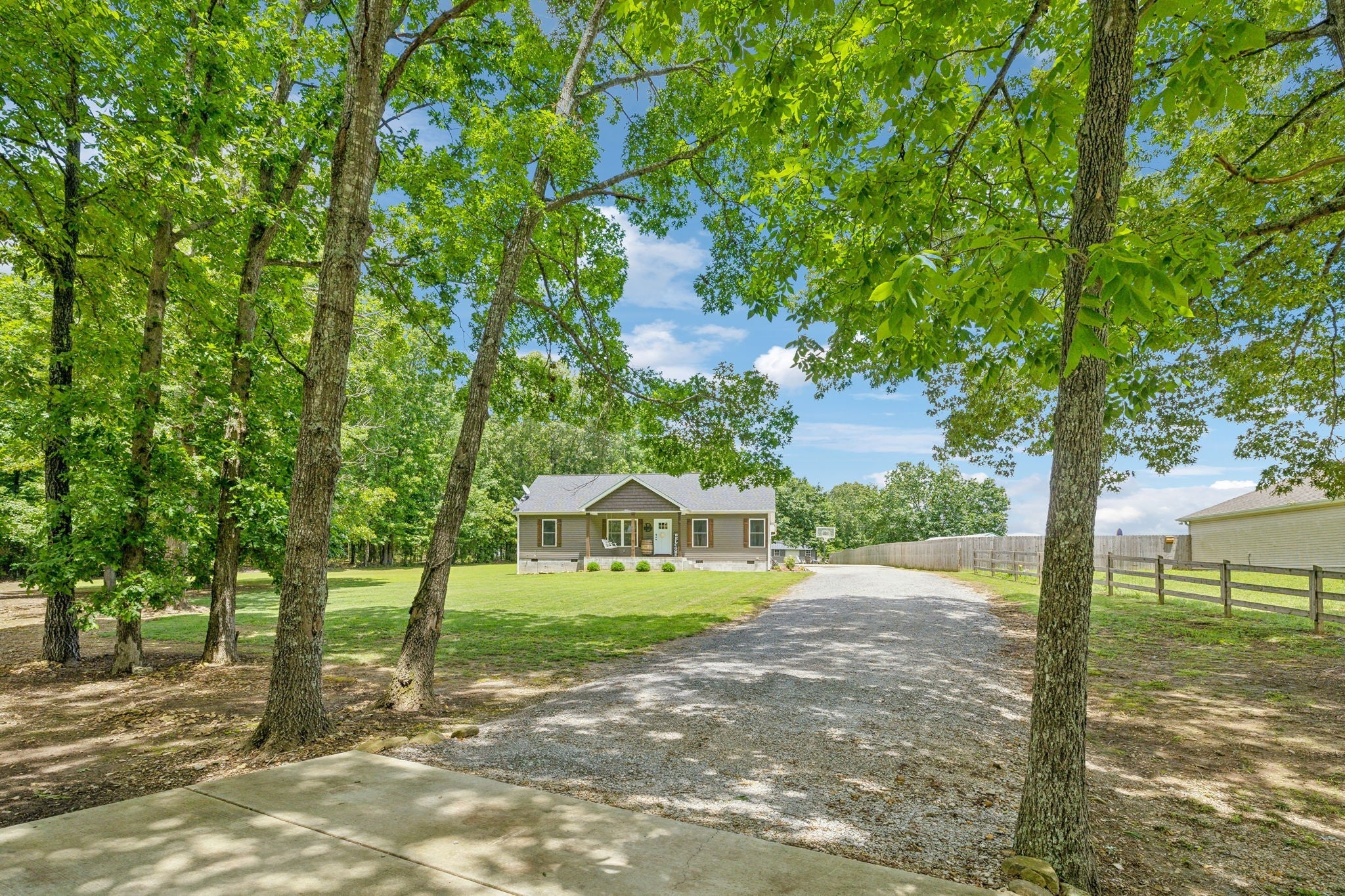 Photo of Listing #2898096