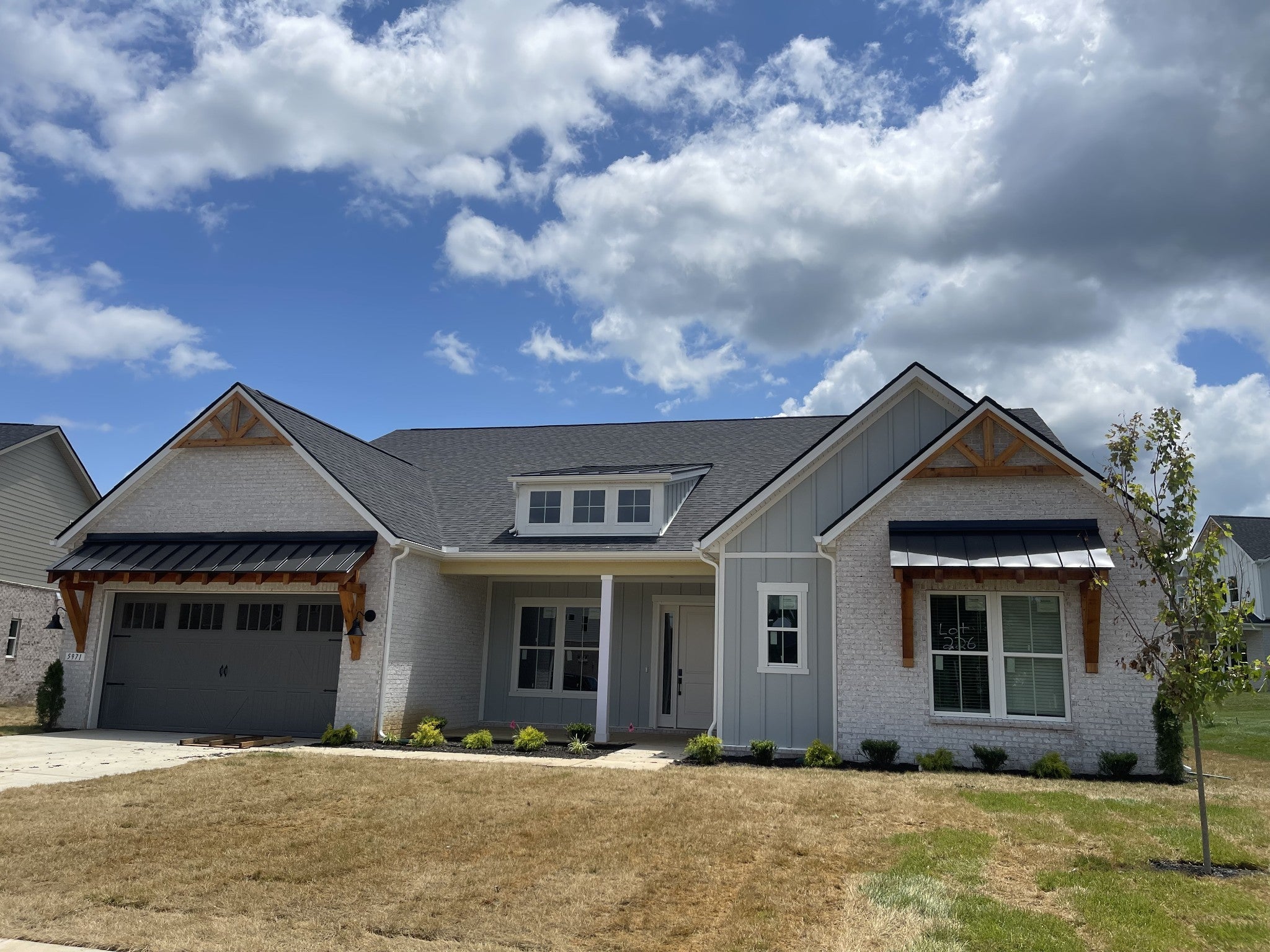 Photo of Listing #2898525