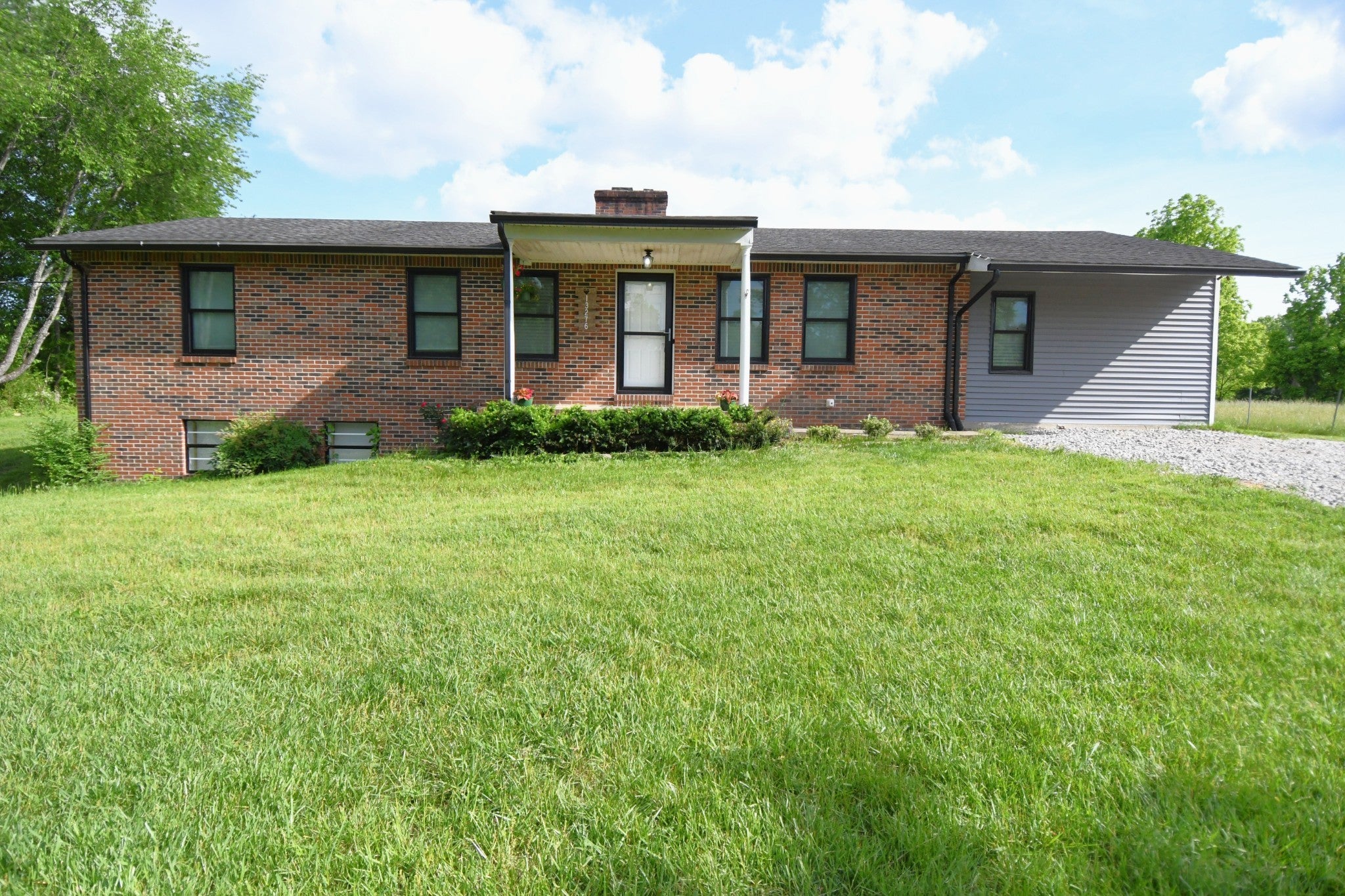 Photo of Listing #2898577