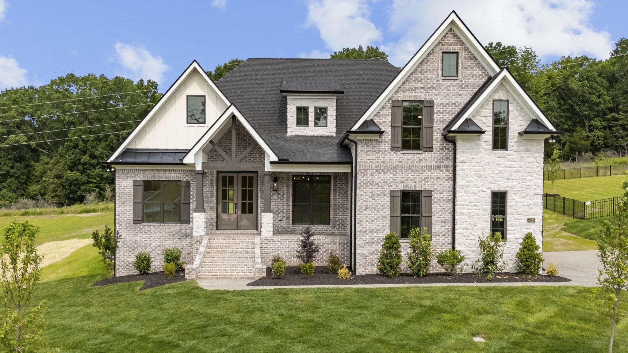 Photo of Listing #2899988