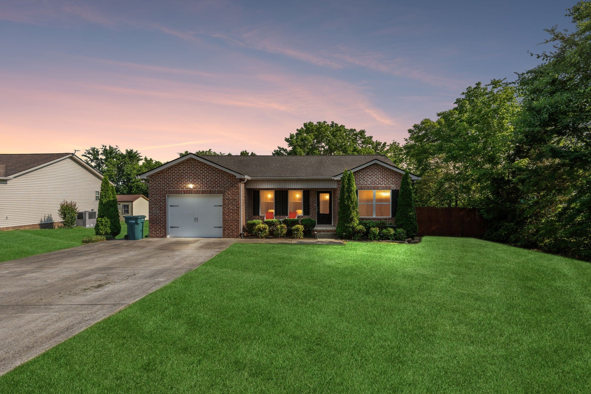 Photo of Listing #2900380