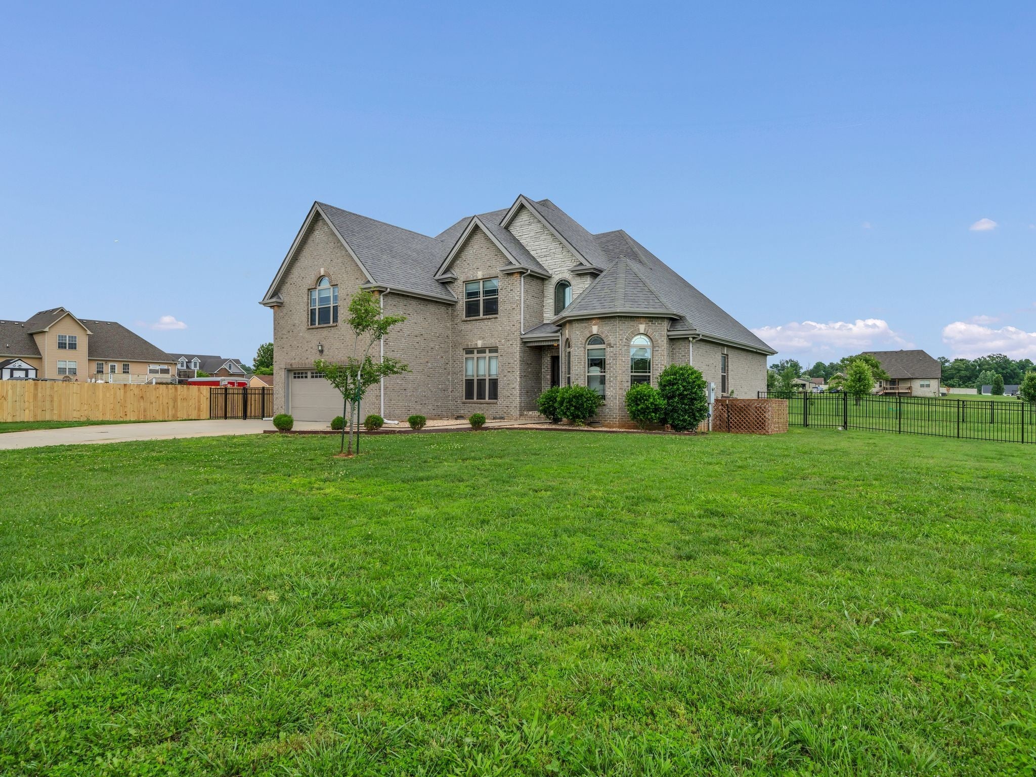 Photo of Listing #2900404