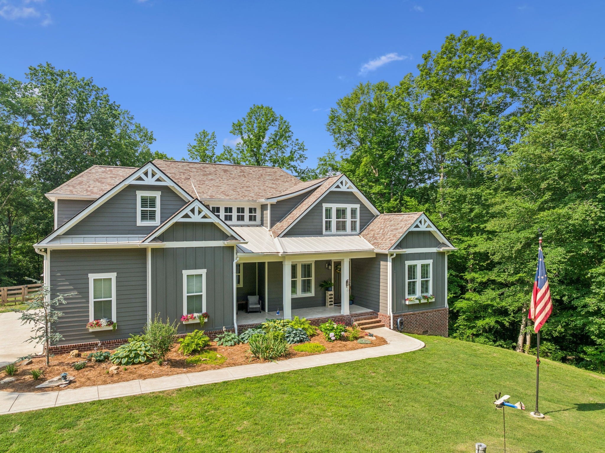 Photo of Listing #2900856