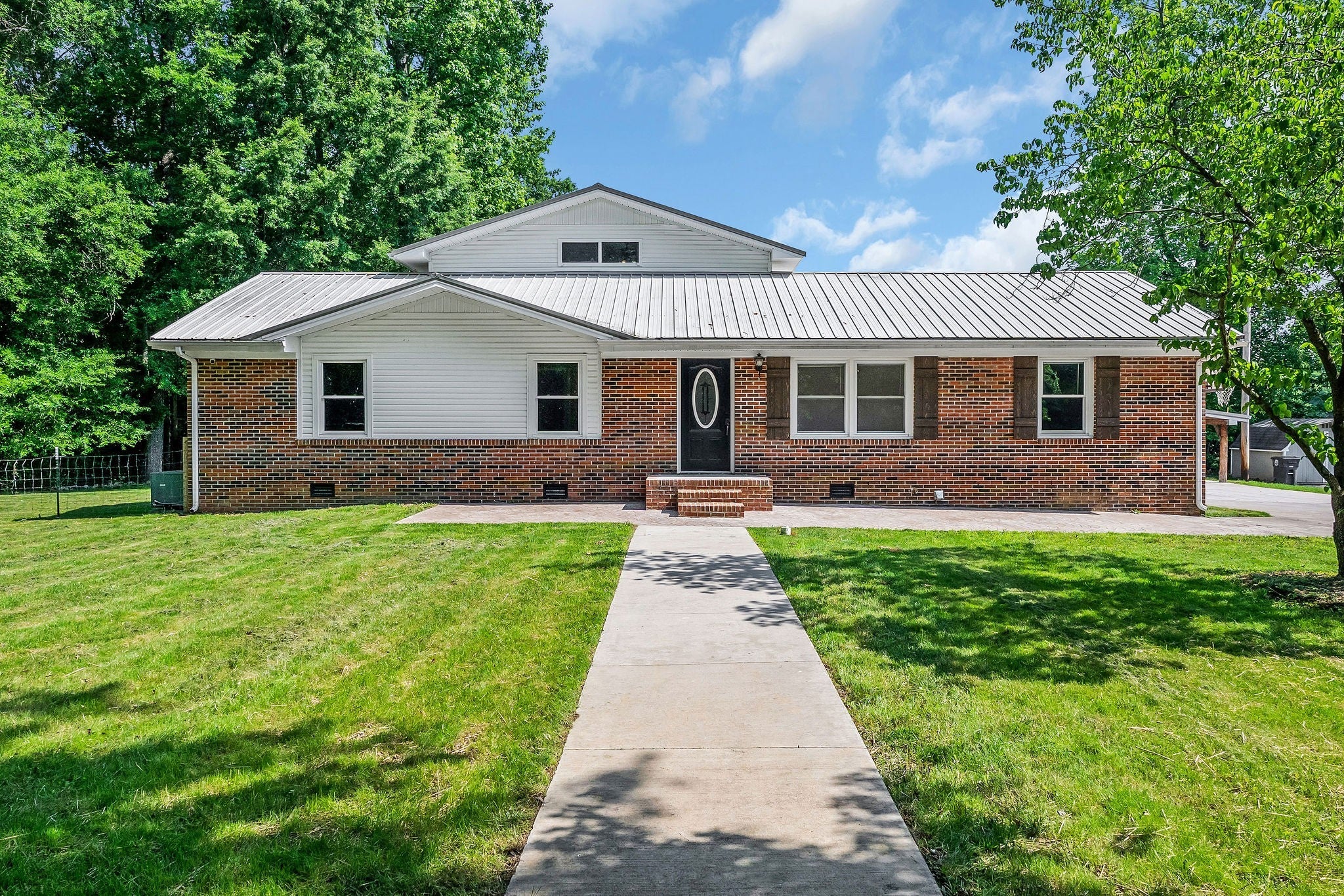 Photo of Listing #2901526