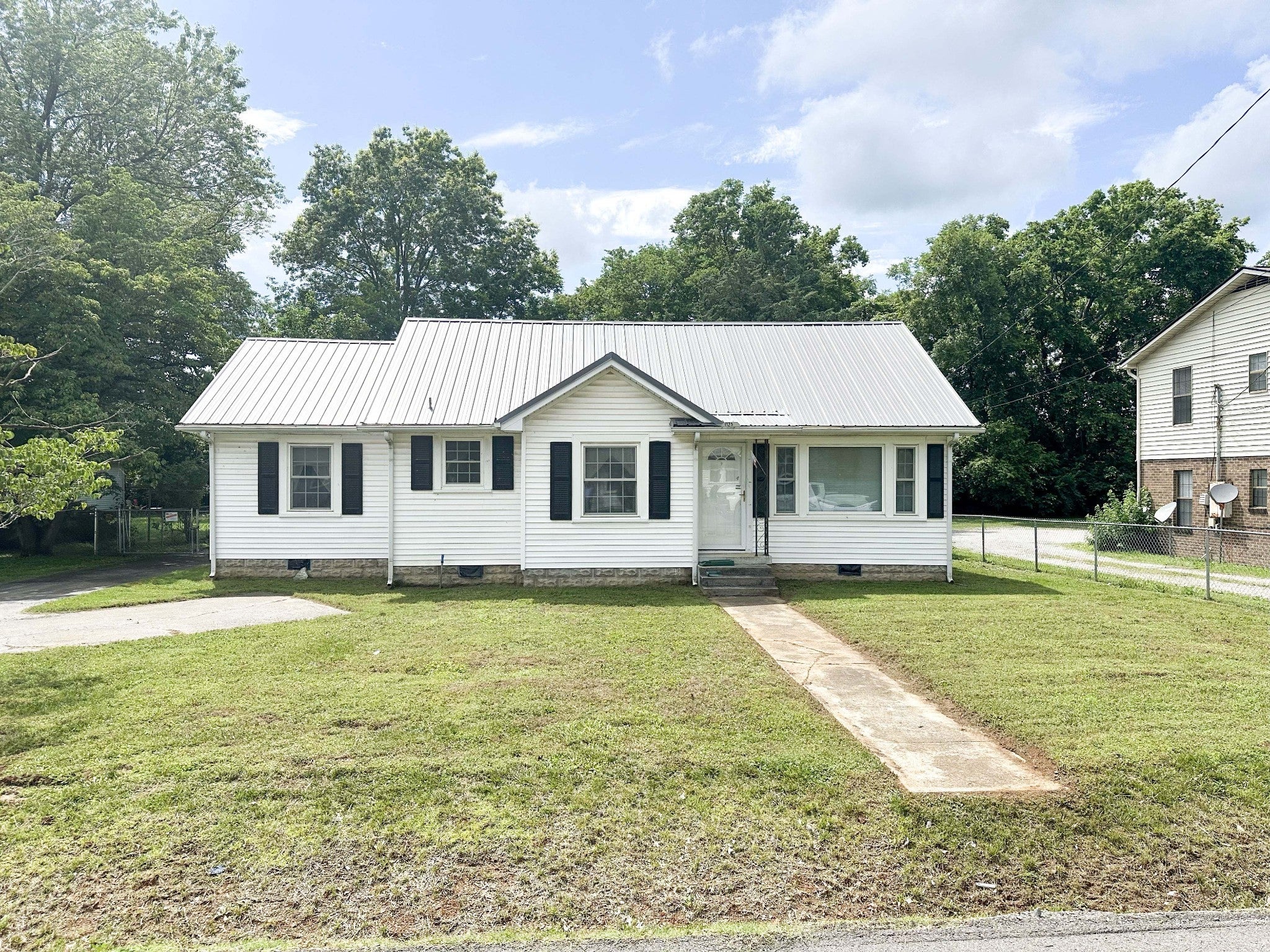 Photo of Listing #2901567