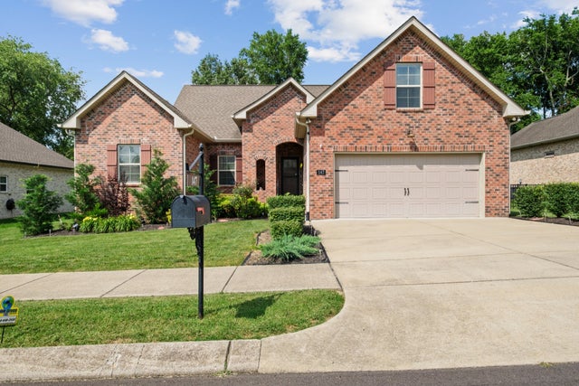 147 Odie Ray St, Gallatin