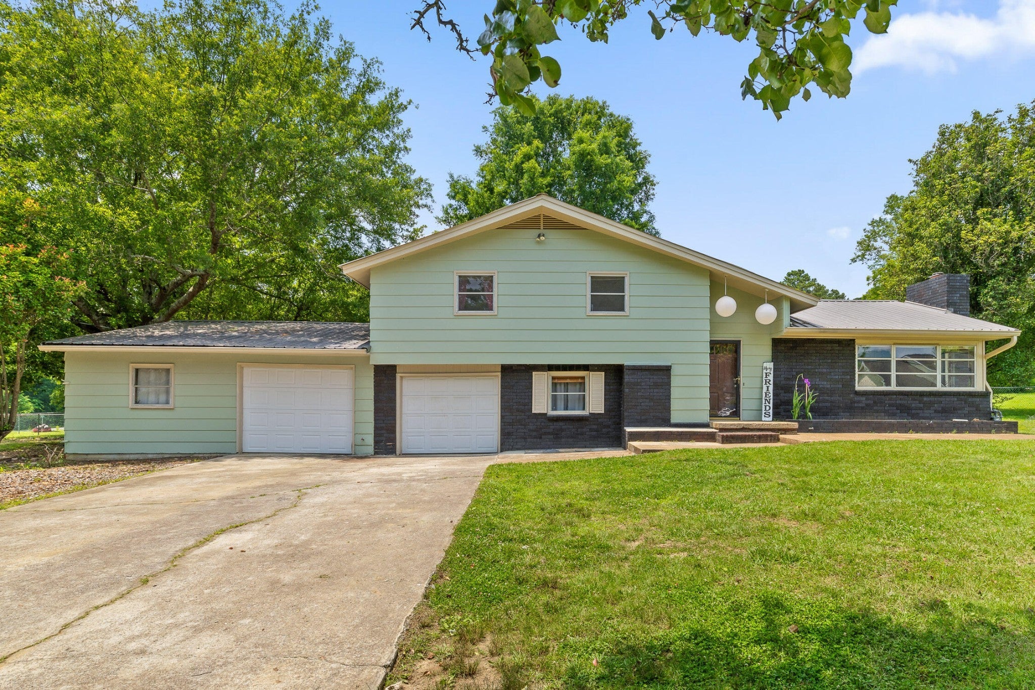 Photo of Listing #2901723