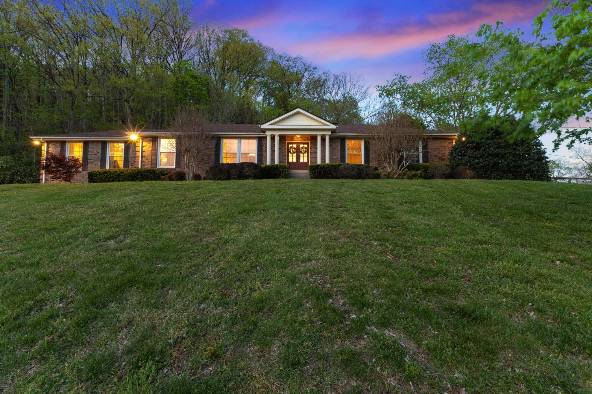 Photo of Listing #2901969