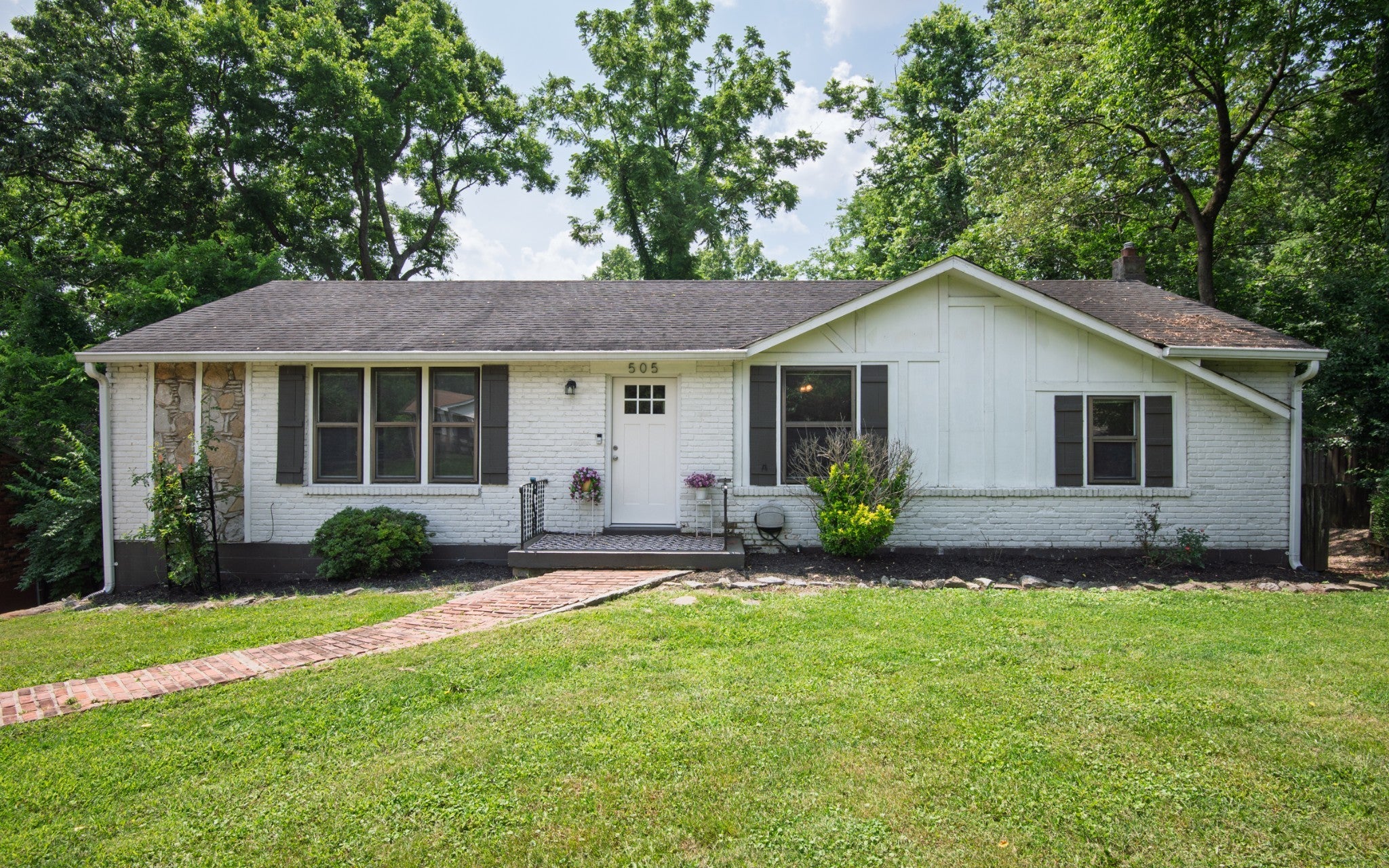 Photo of Listing #2902070