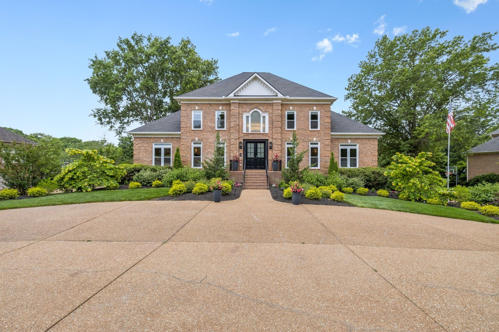 Photo of Listing #2904515