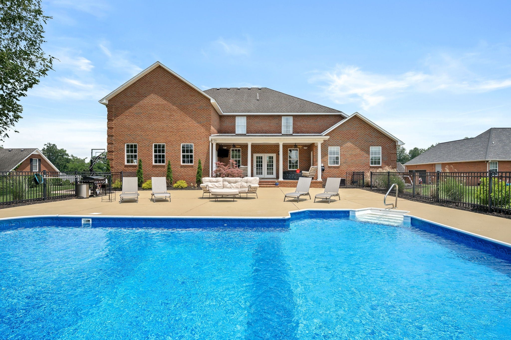 Photo of Listing #2904997