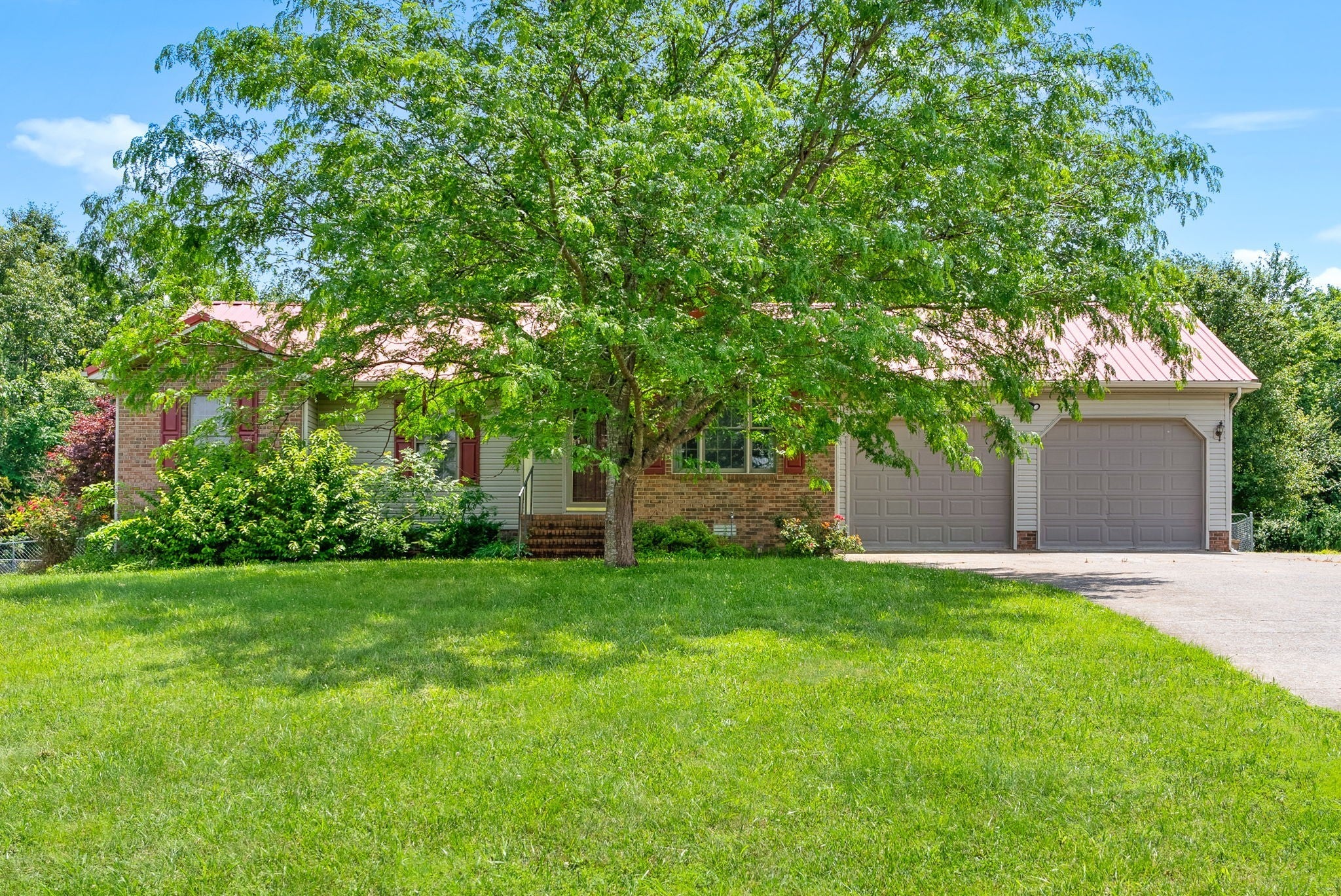 Photo of Listing #2905125
