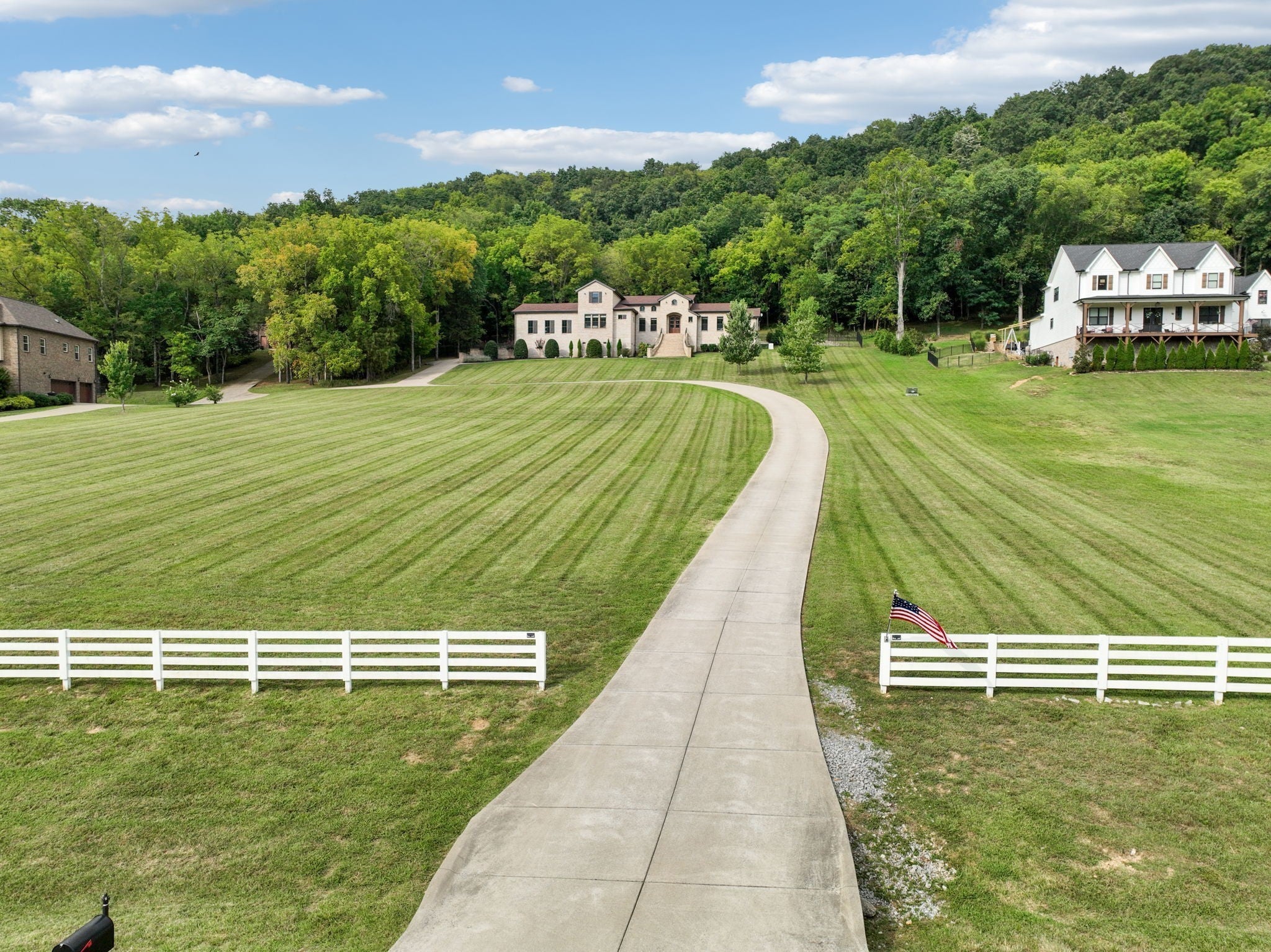 Photo of Listing #2905286