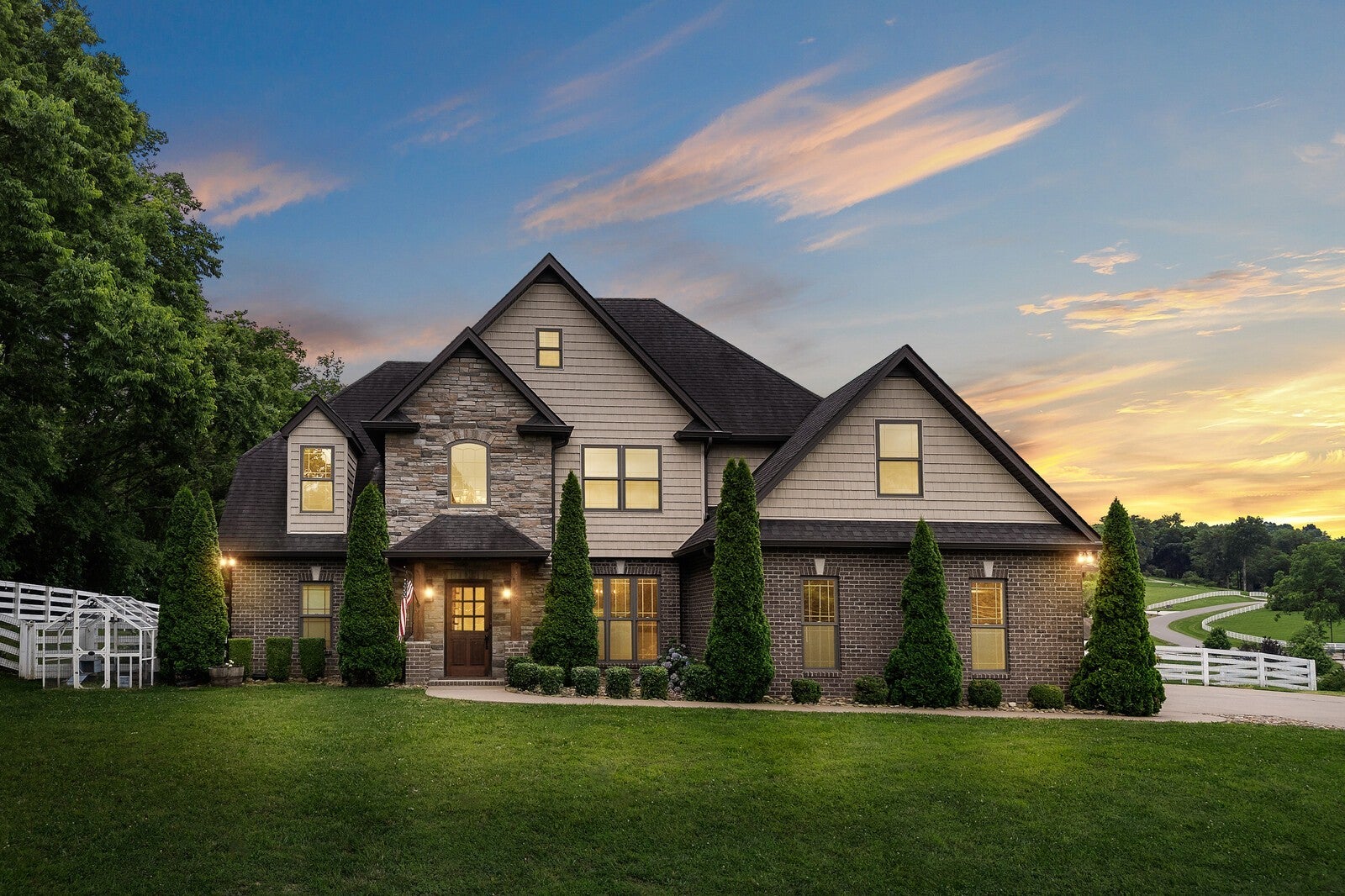 Photo of Listing #2905427