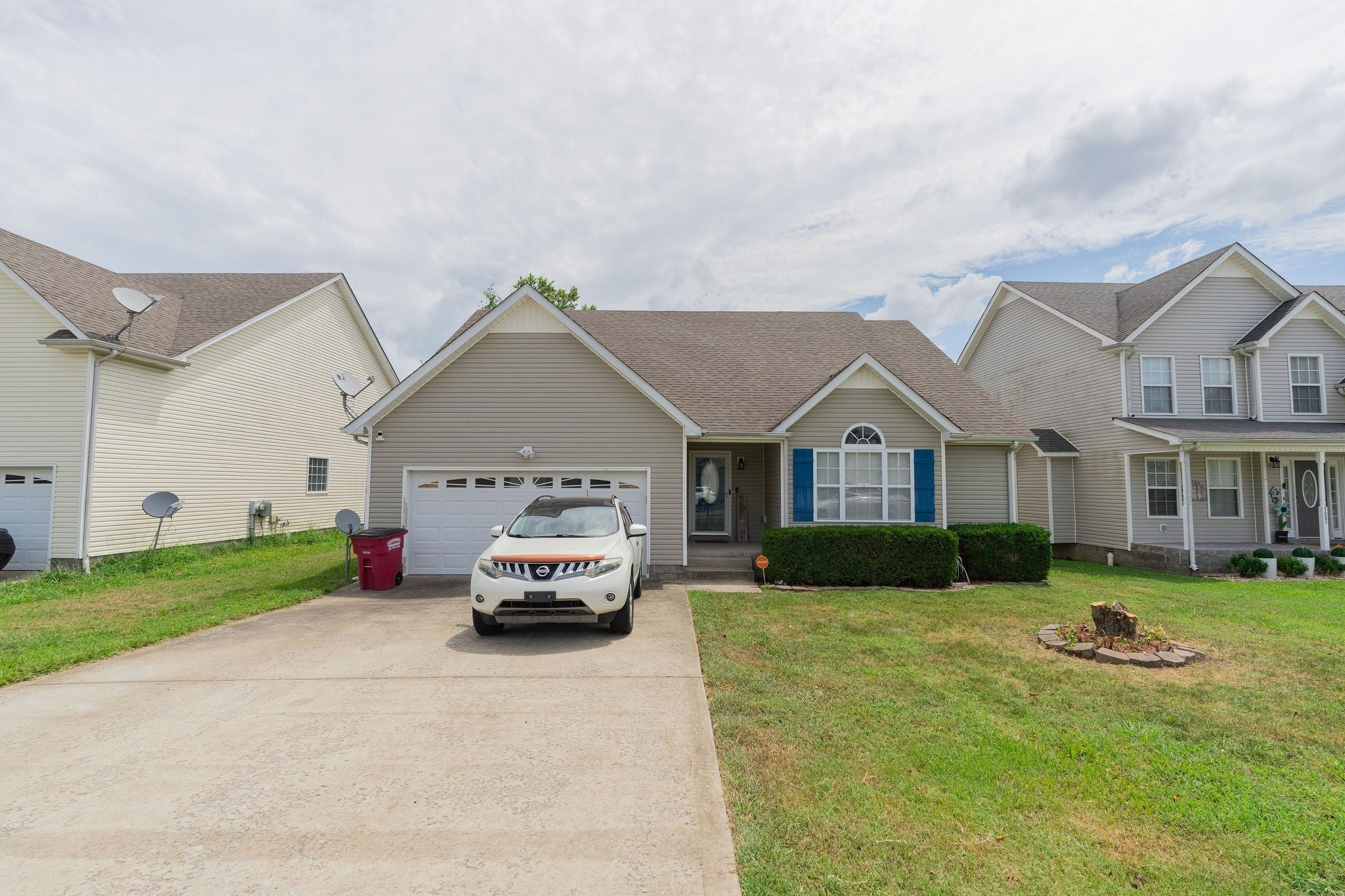 Photo of Listing #2905528