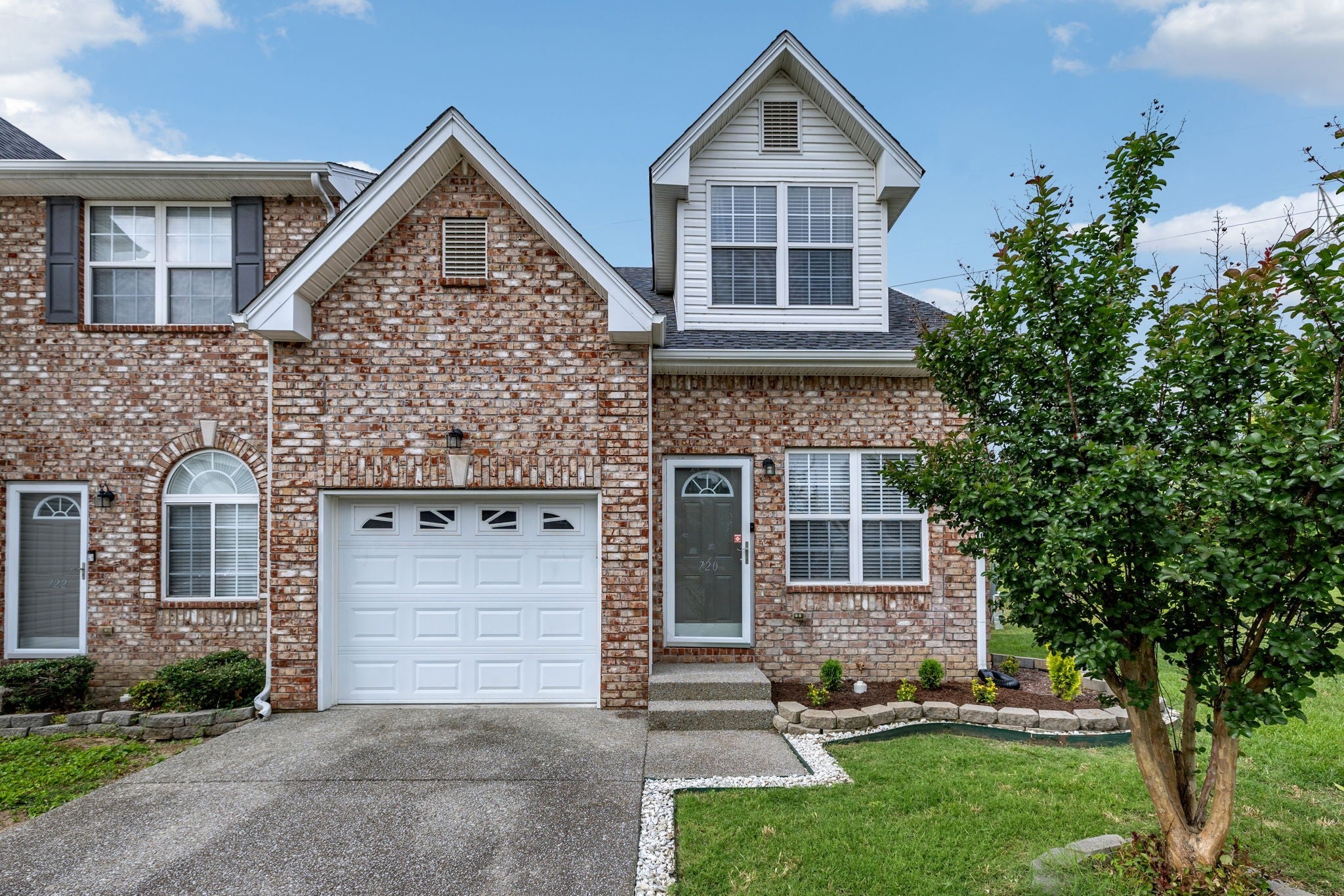 Photo of Listing #2905712