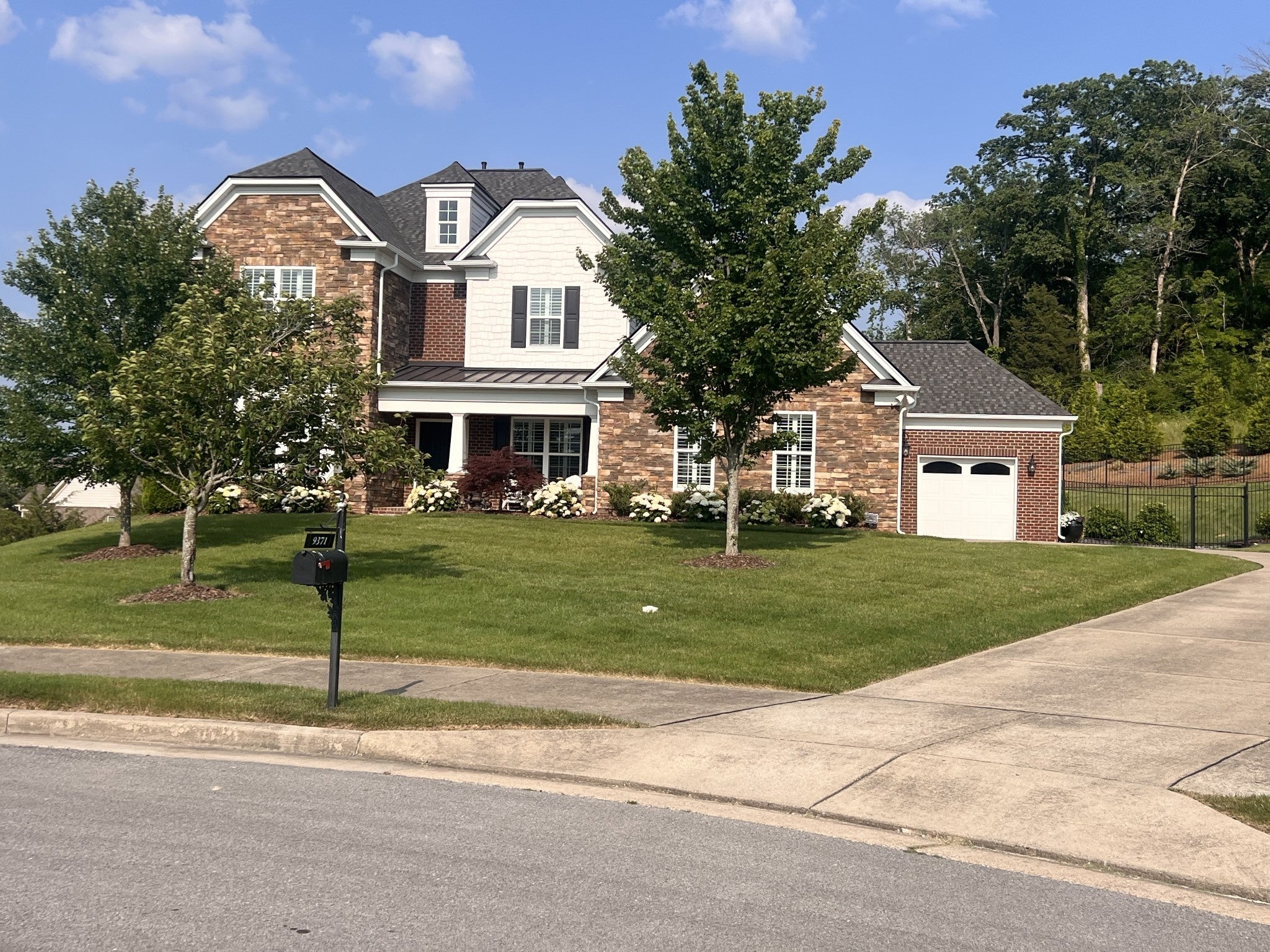 Photo of Listing #2905751