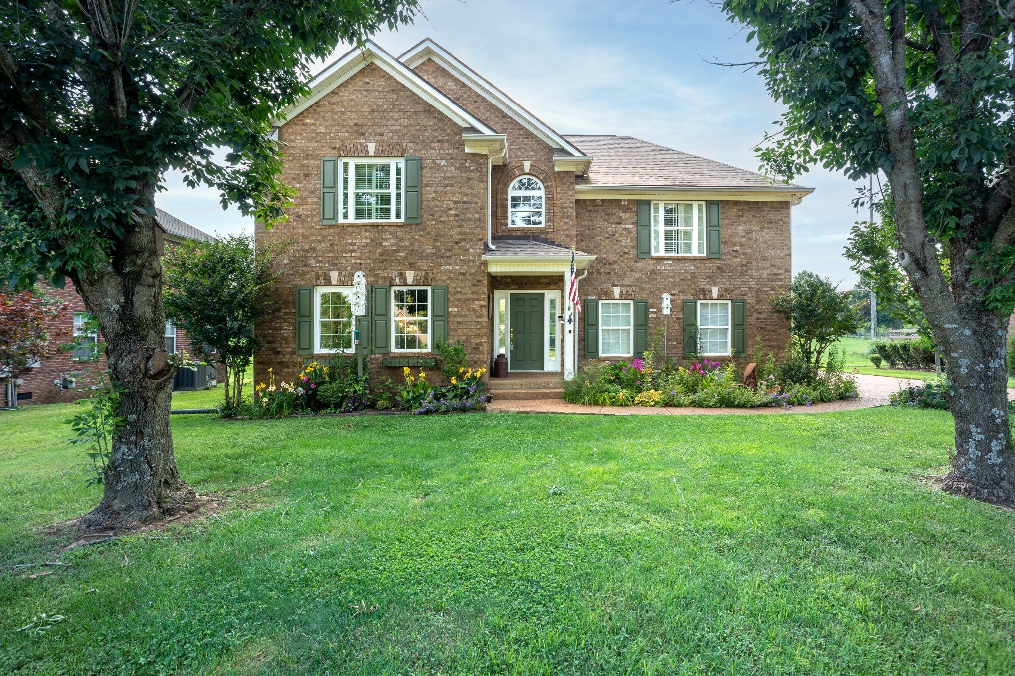 Photo of Listing #2905835