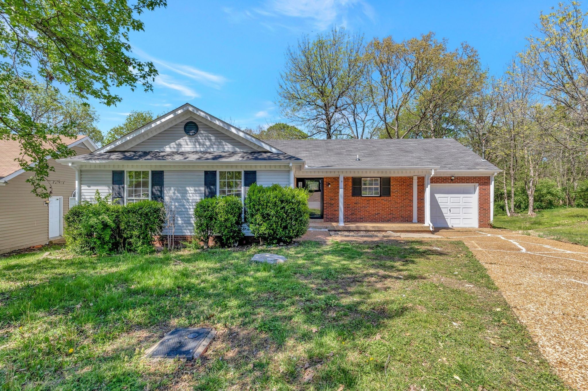 Photo of Listing #2905933