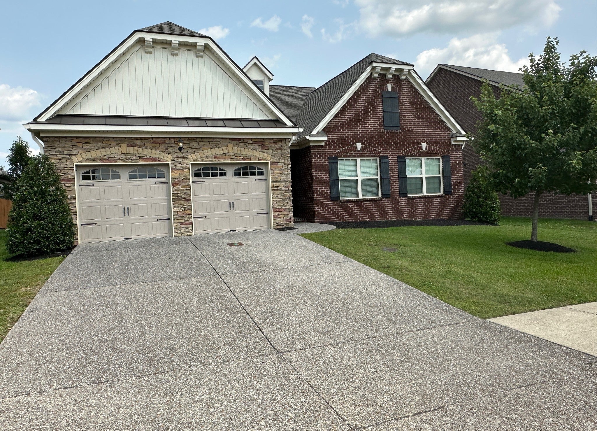 Photo of Listing #2906111
