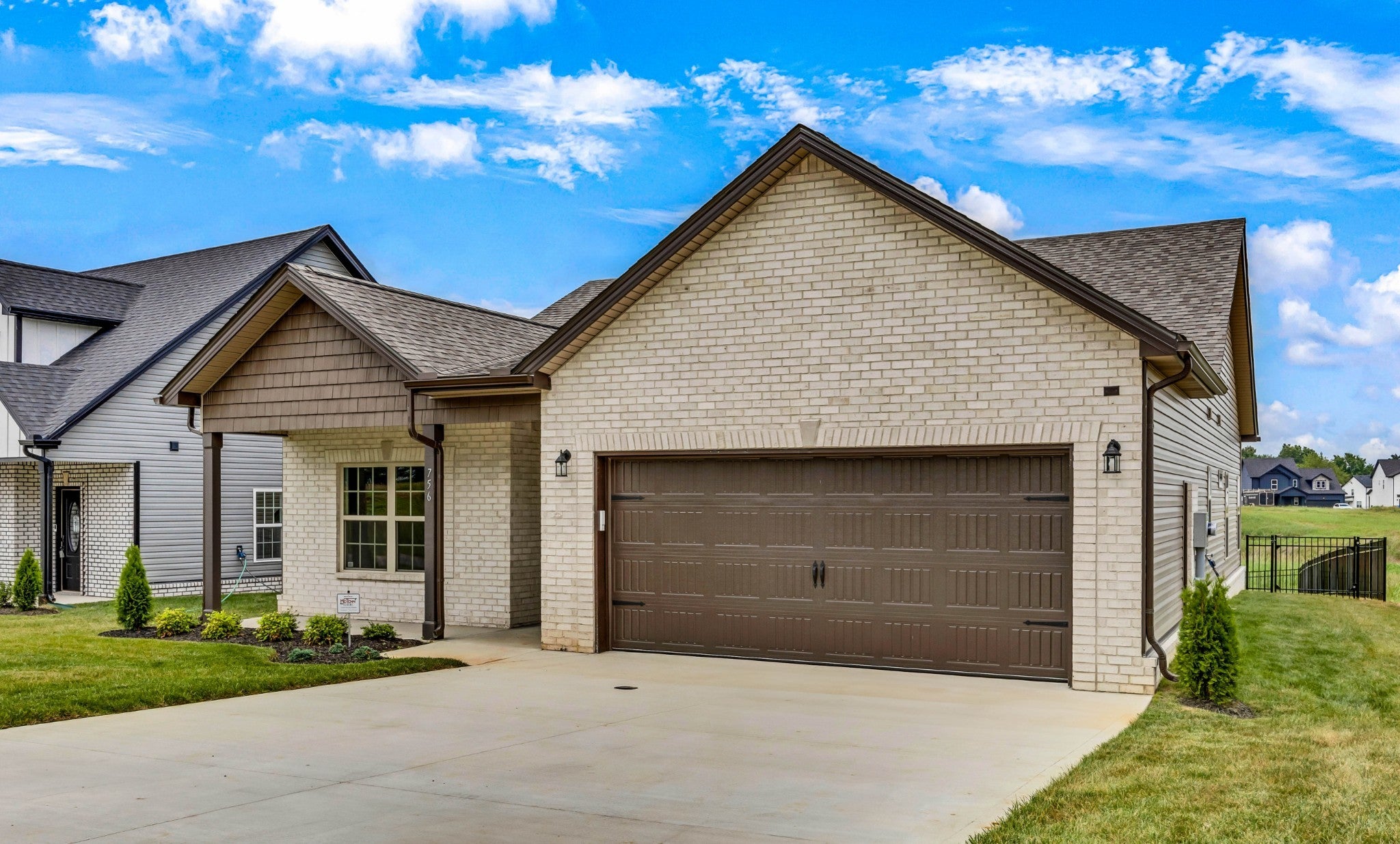 Photo of Listing #2906127