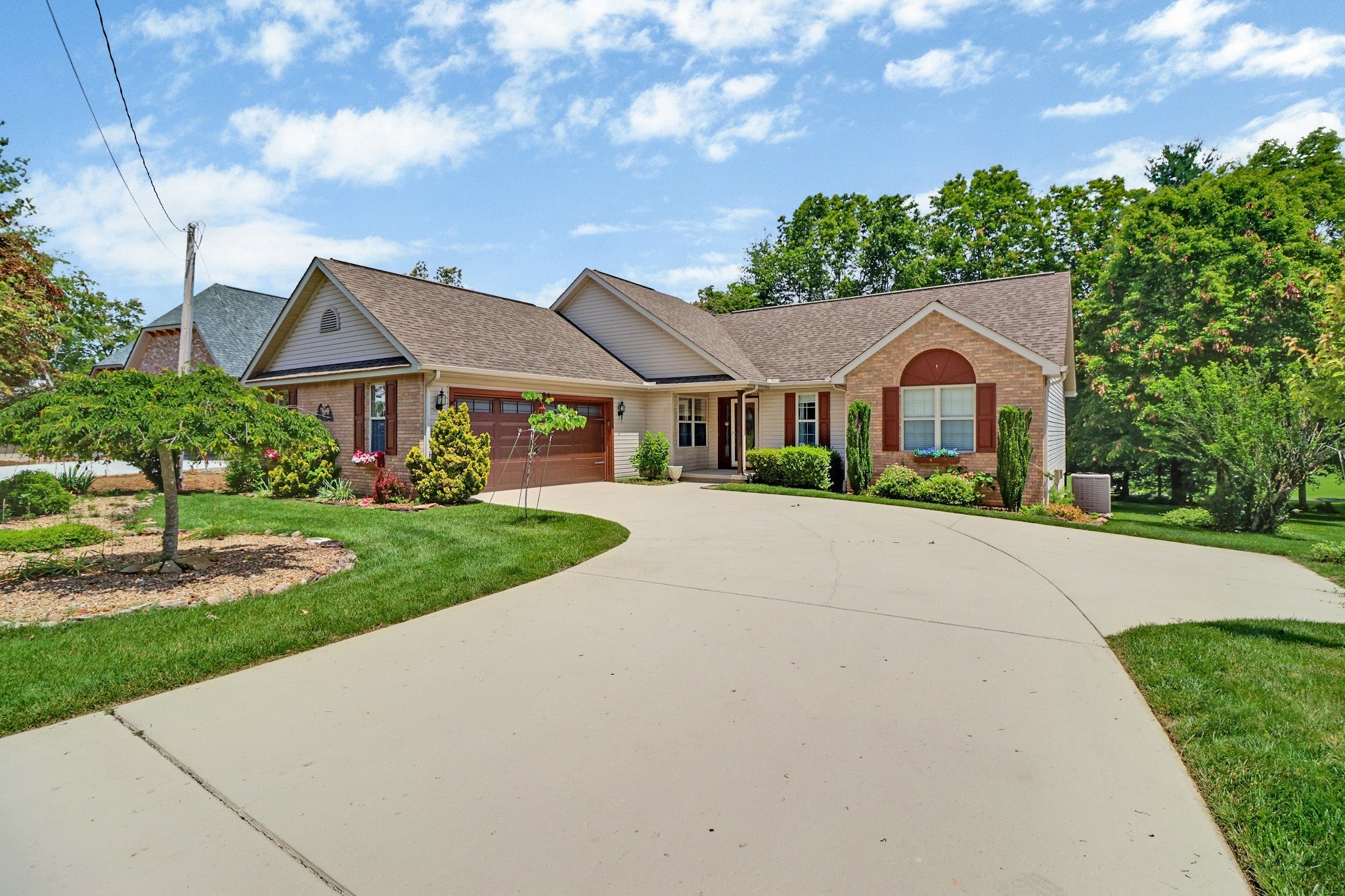 Photo of Listing #2906249