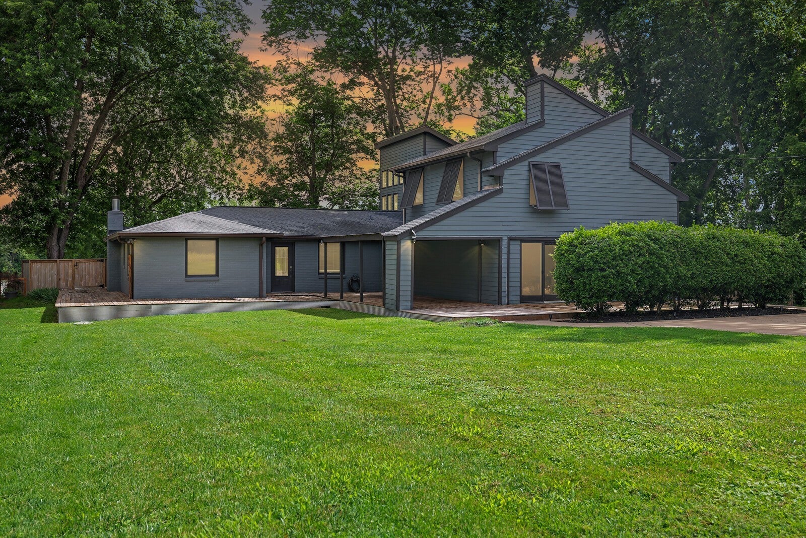 Photo of Listing #2906373