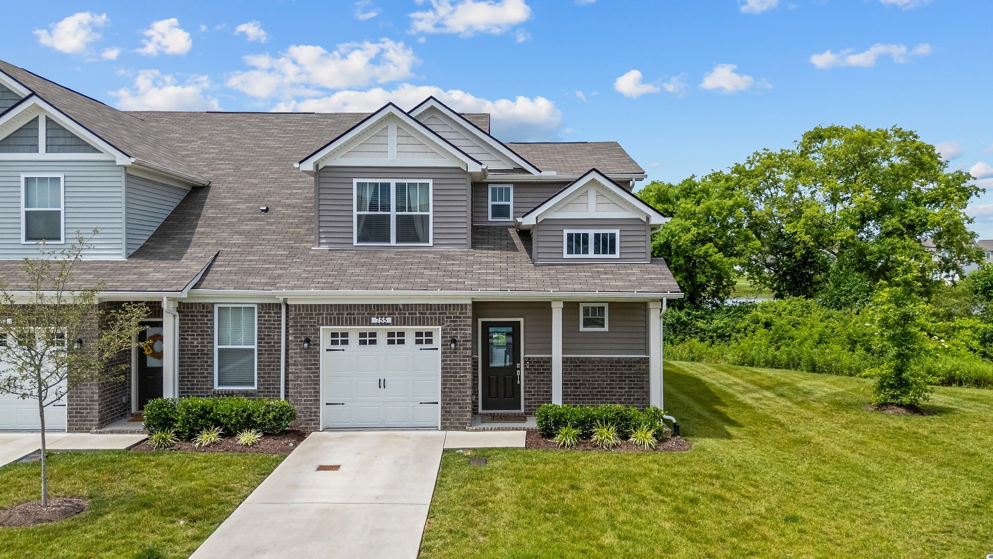 Photo of Listing #2906376