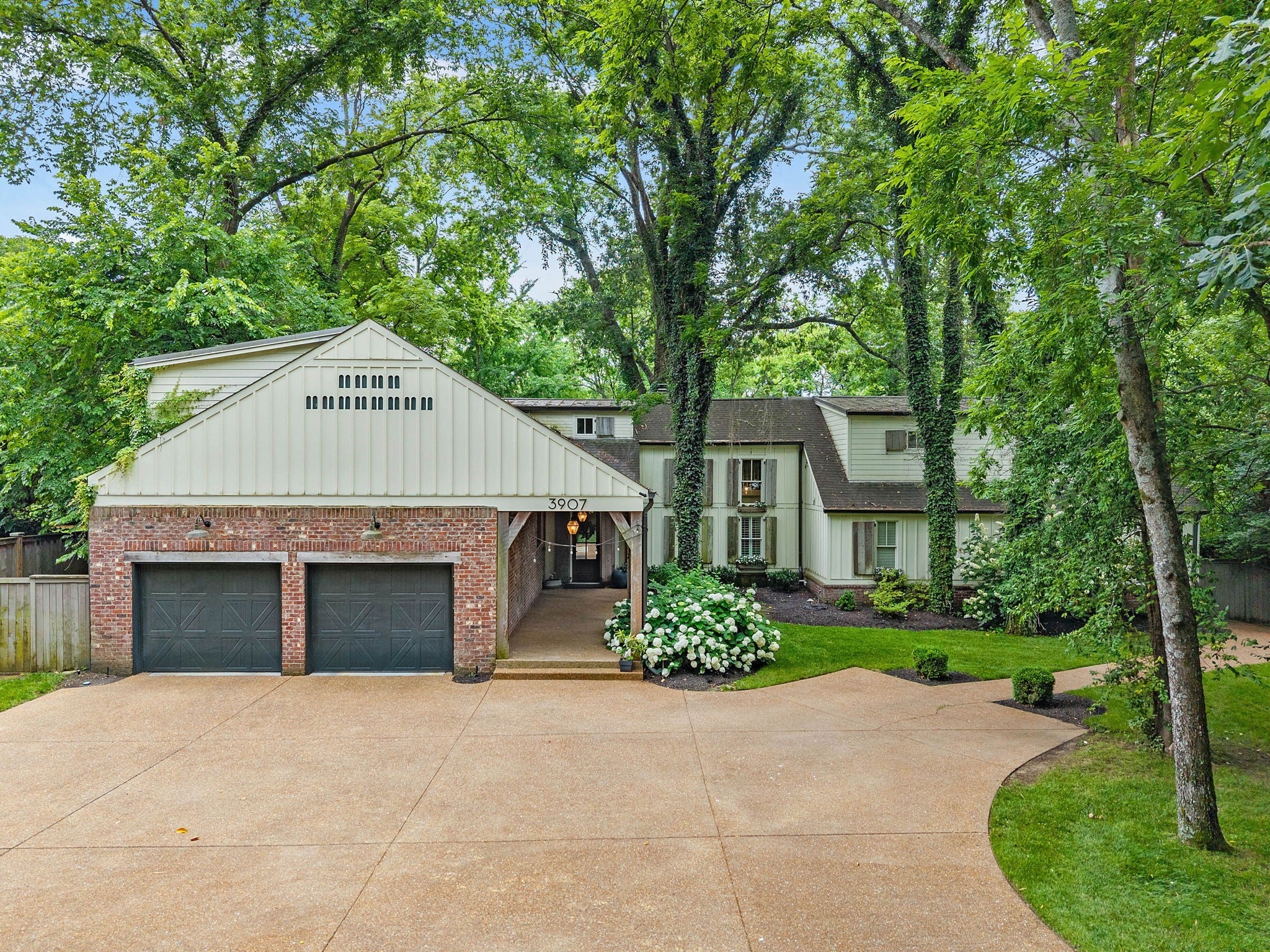 Photo of Listing #2906499
