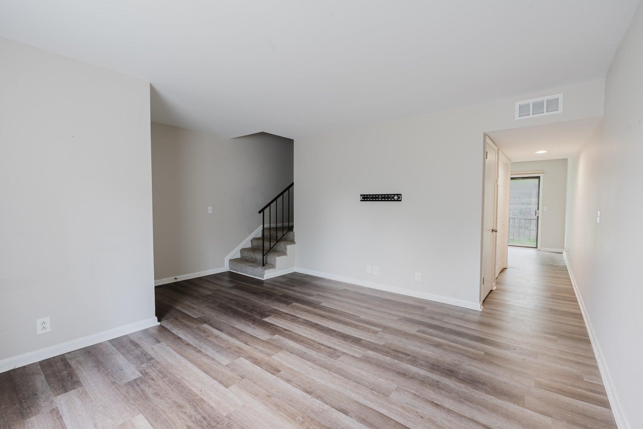Photo of Listing #2906537